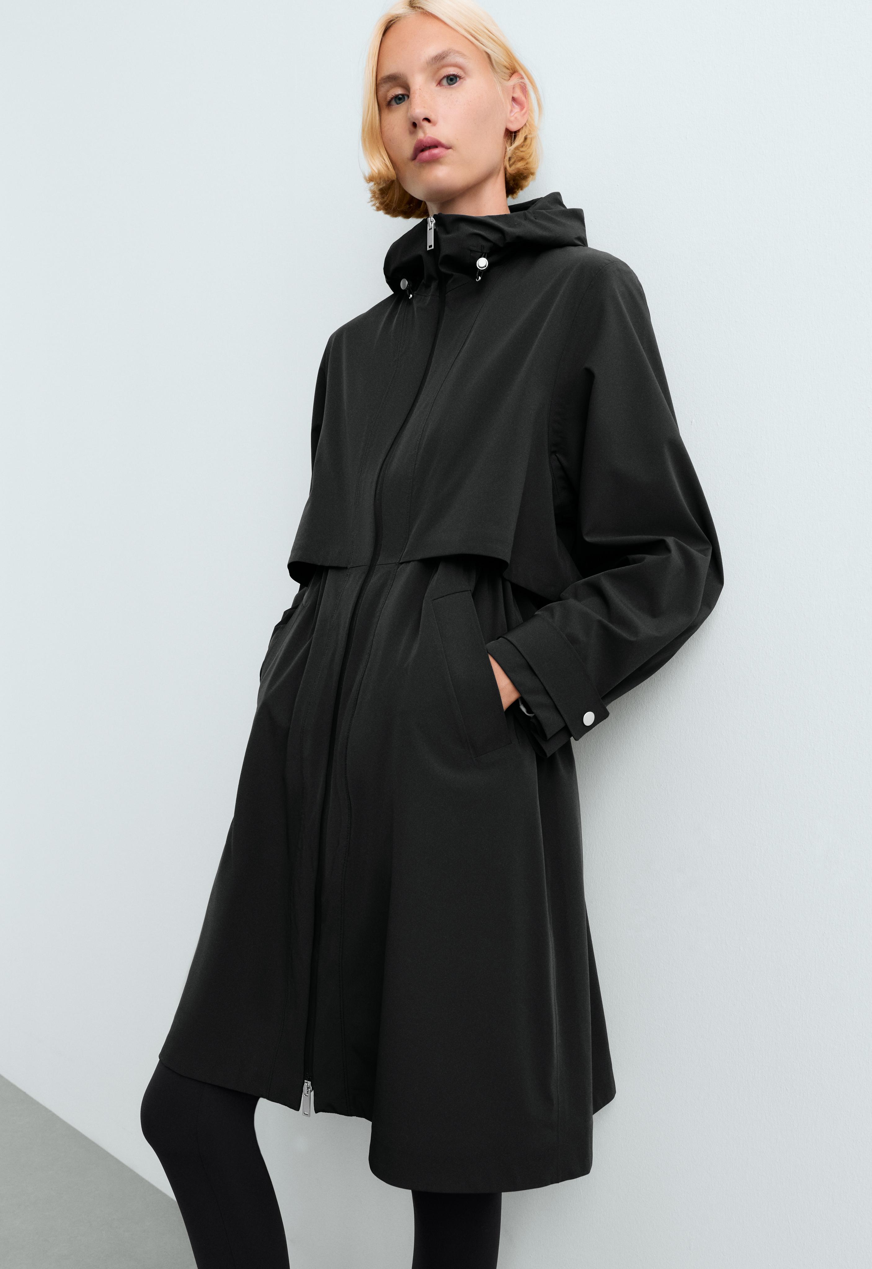 Extra lightweight long 10k waterproof jacket
