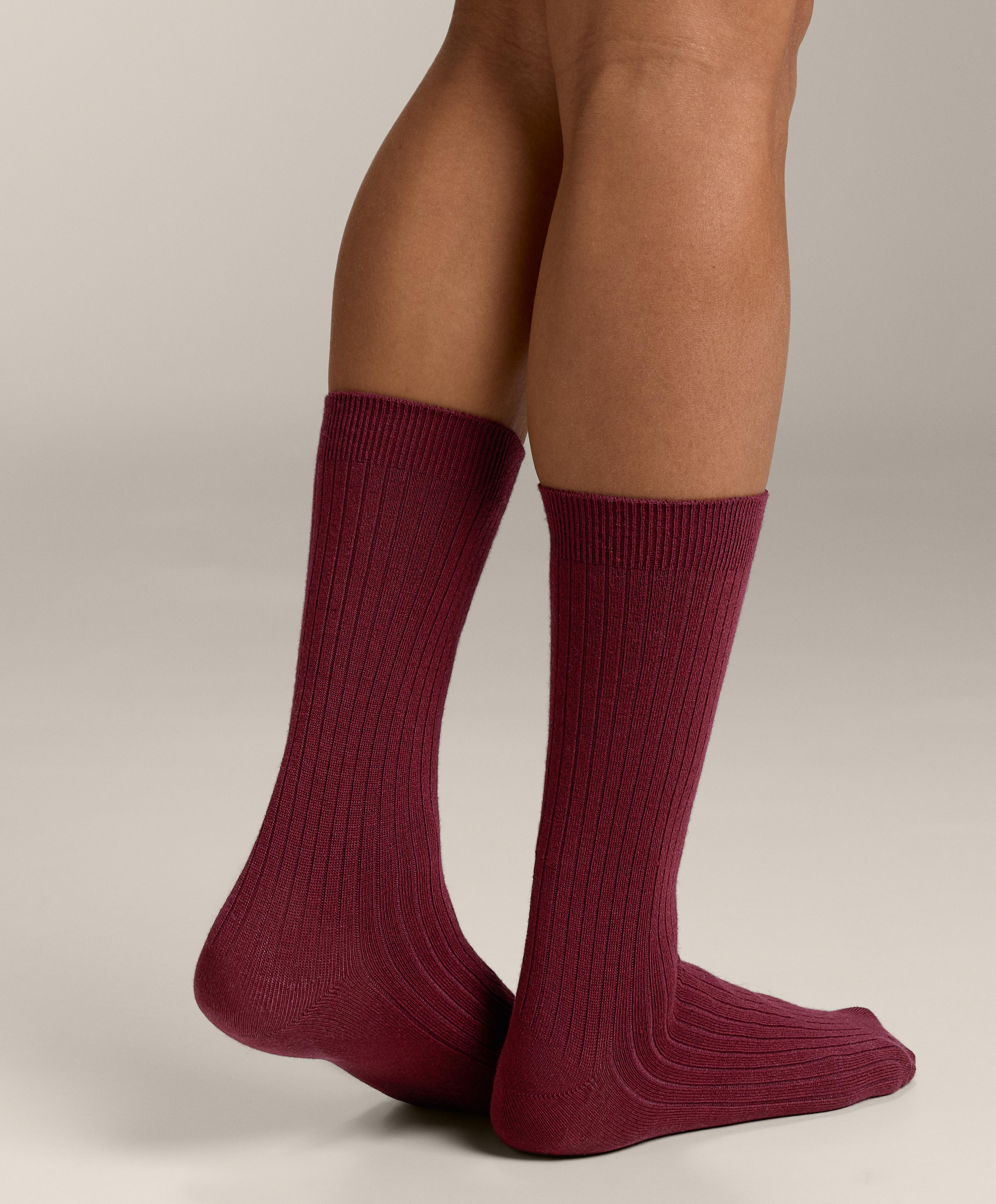 Modal blend classic socks with 13% cashmere — MAROON