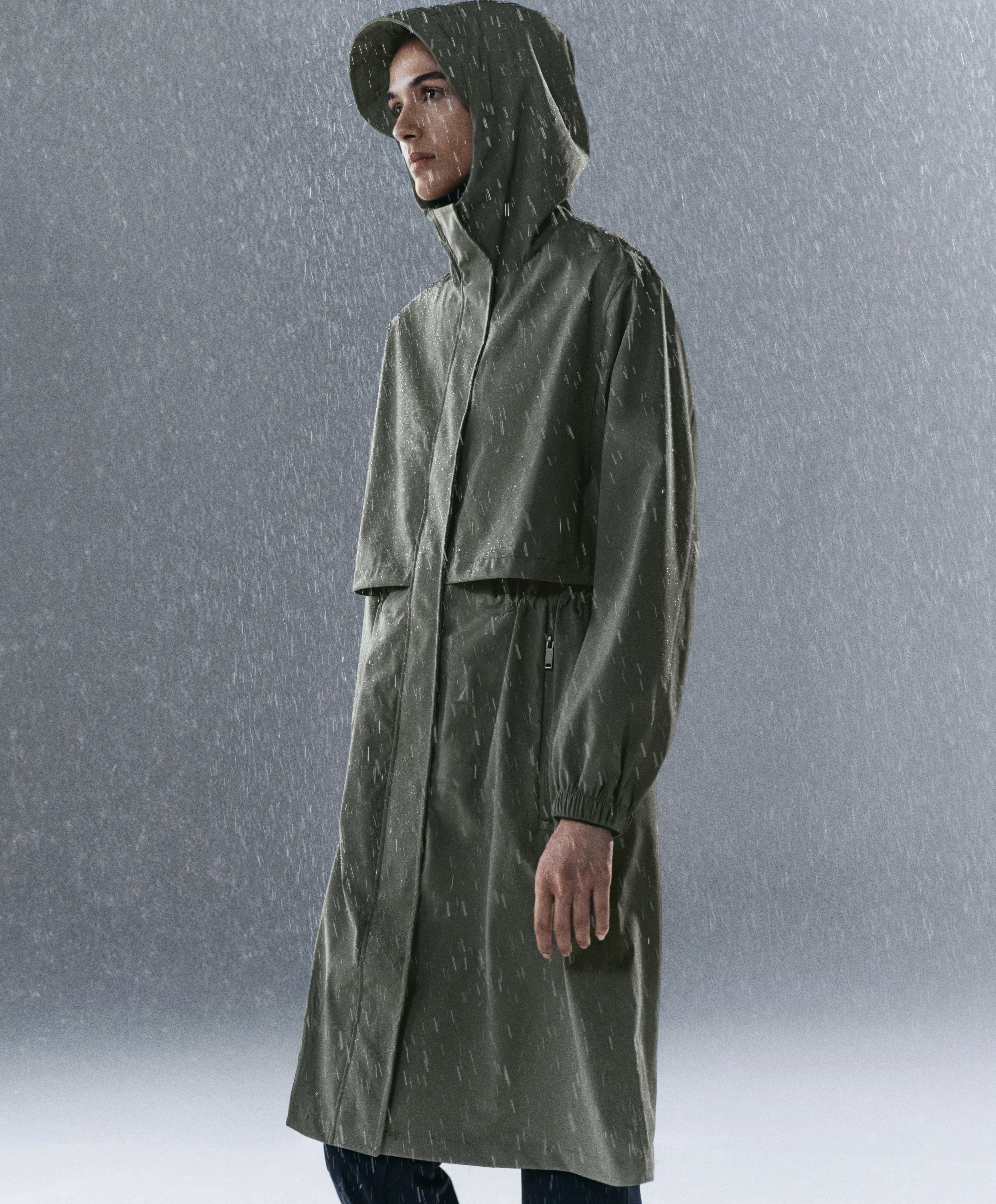 10k waterproof extra-lightweight long jacket