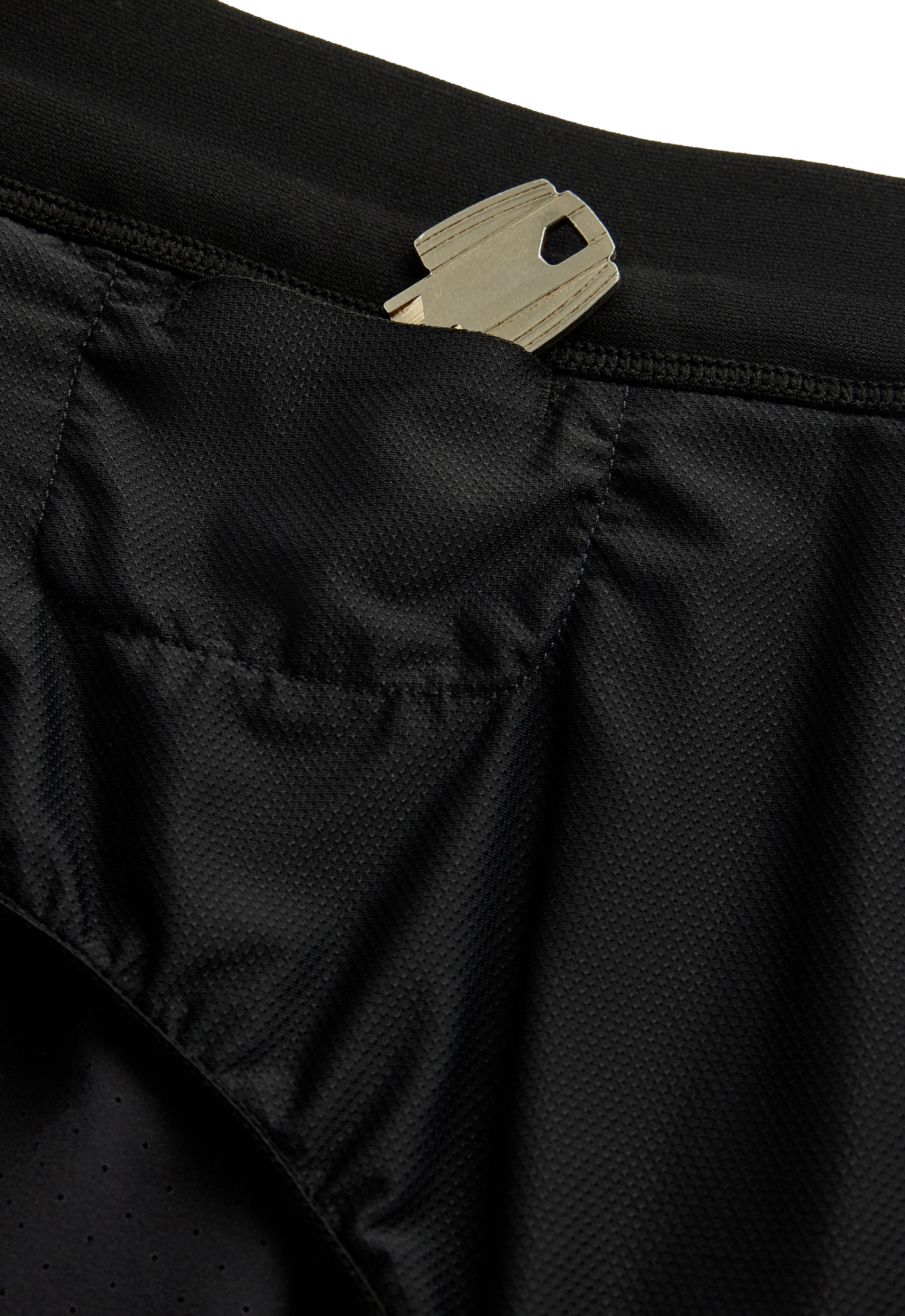 Mid-rise 7cm technical shorts — BLACK