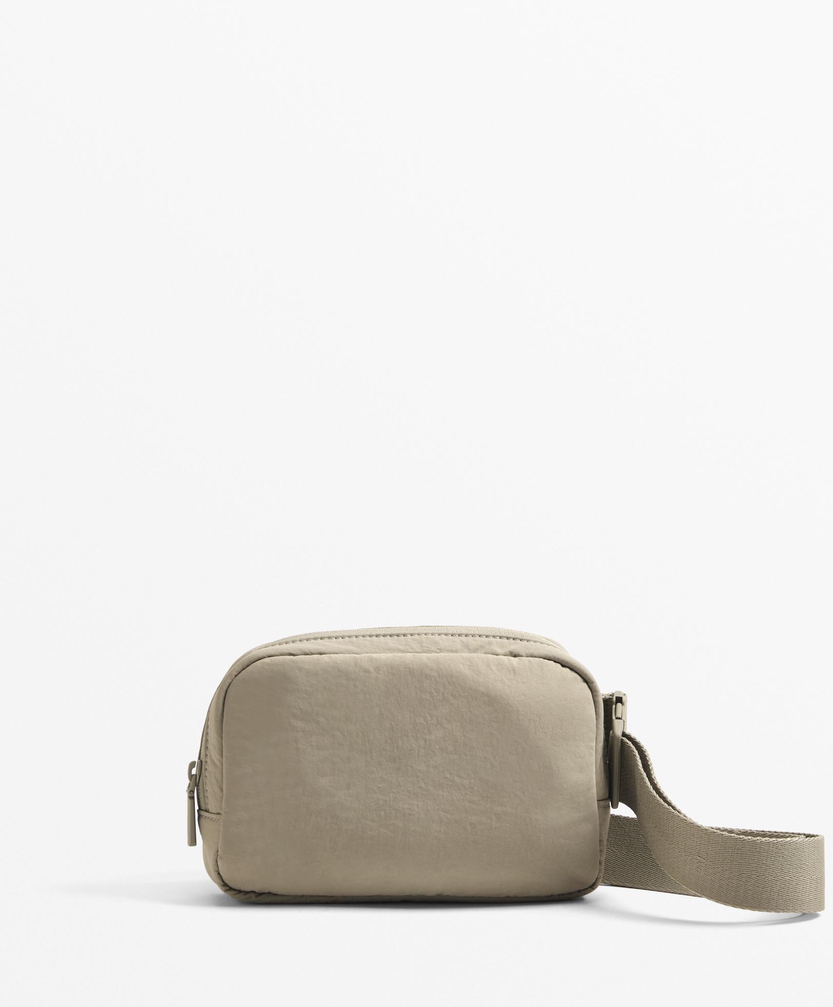 Cross-body belt bag