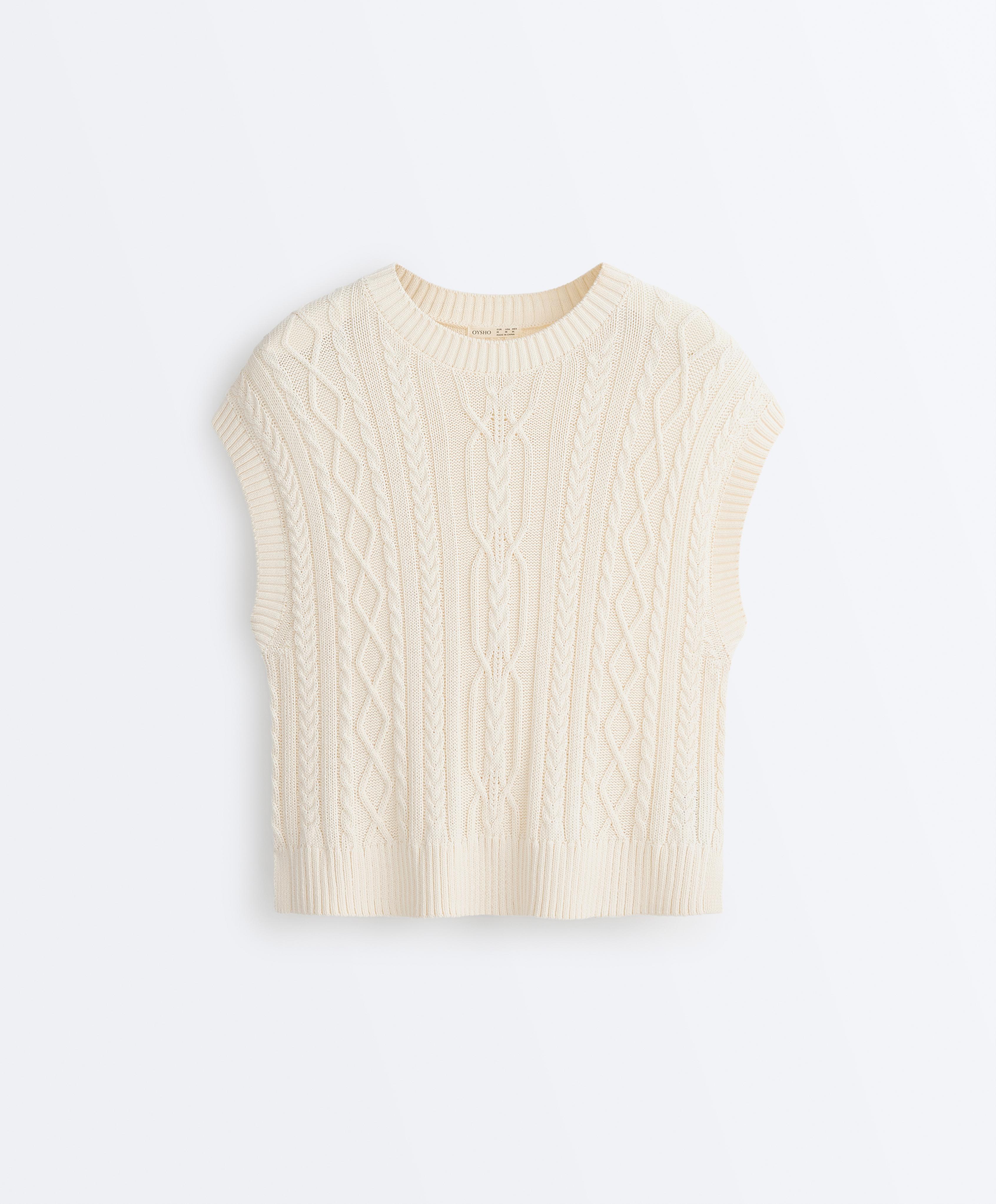 Cable knit round neck vest — ECRU