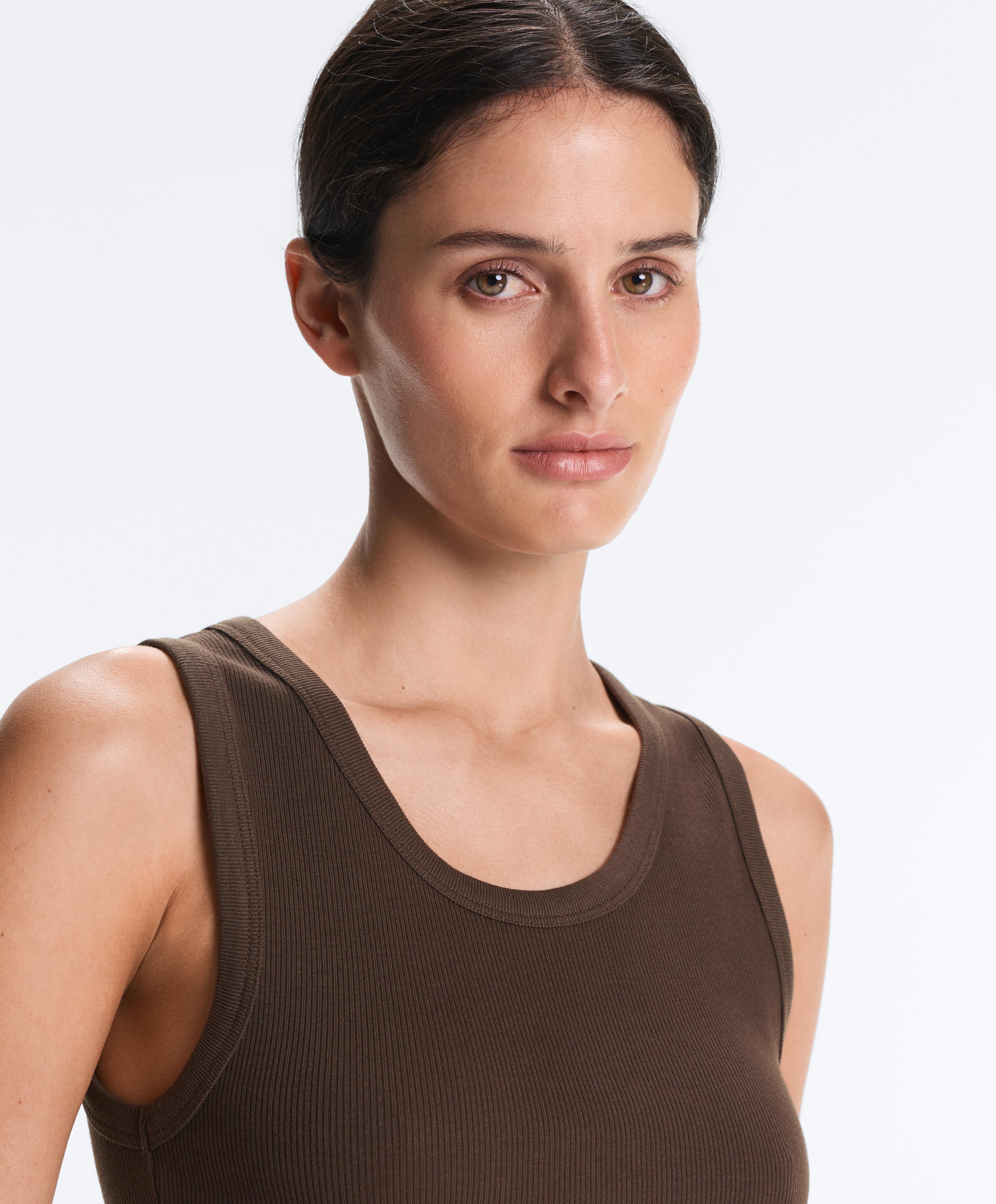 T-shirt met brede bandjes van katoen en modal T-shirt met brede bandjes van katoen en modal