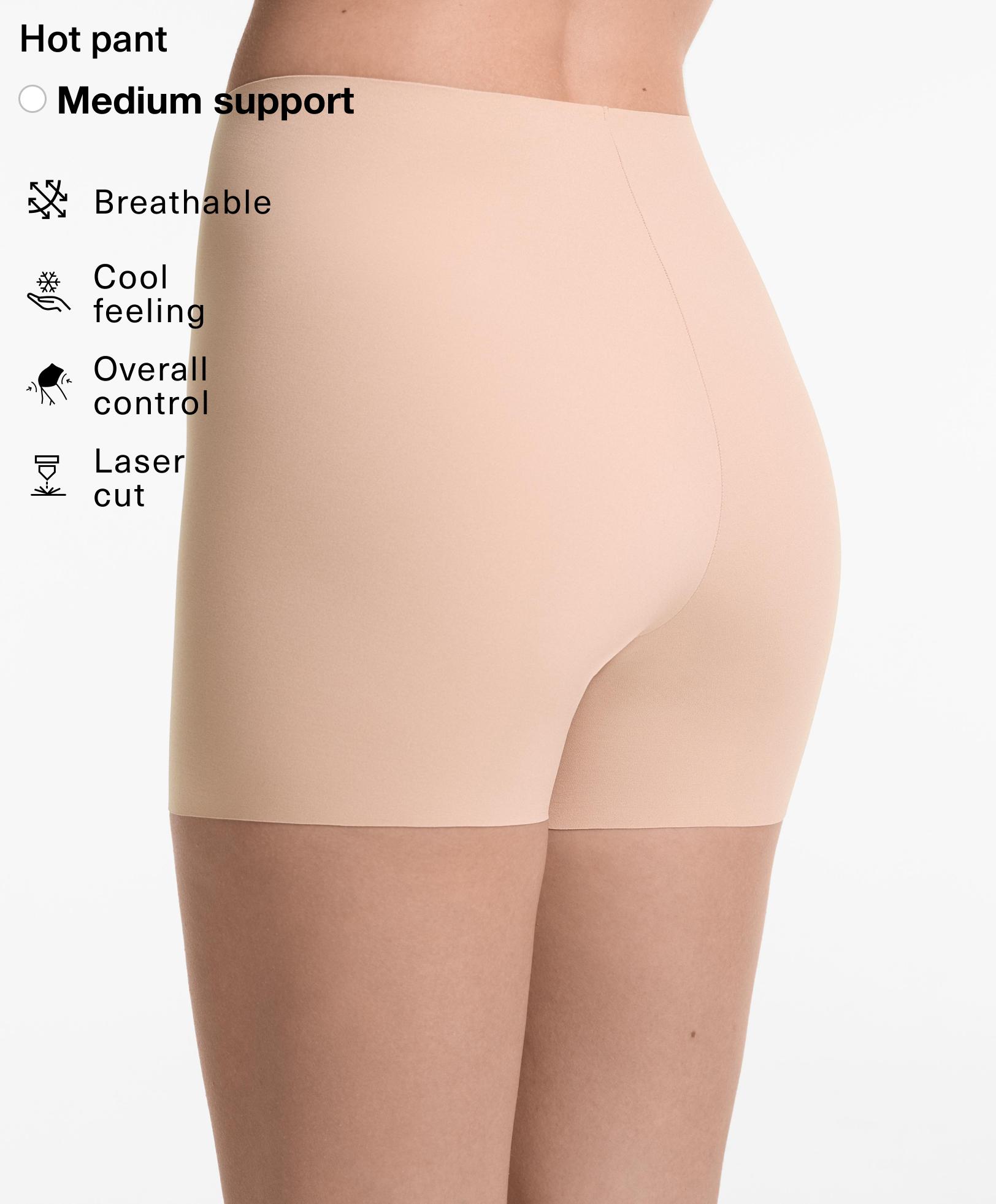 Хот панталони со висок струк, невидливи, со ласерски рез Хот панталони со висок струк, невидливи, со ласерски рез