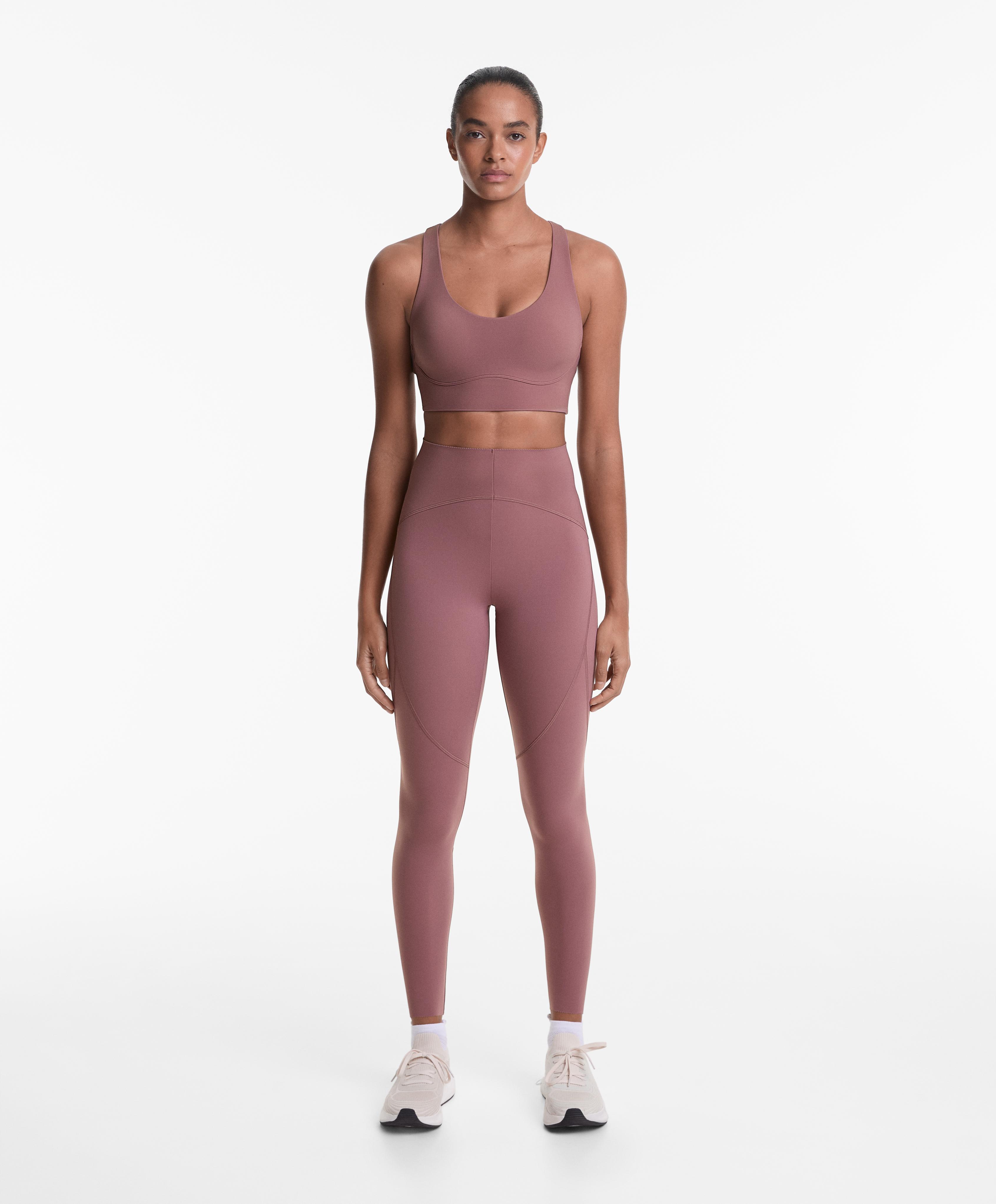 Mauve basic compressive total look