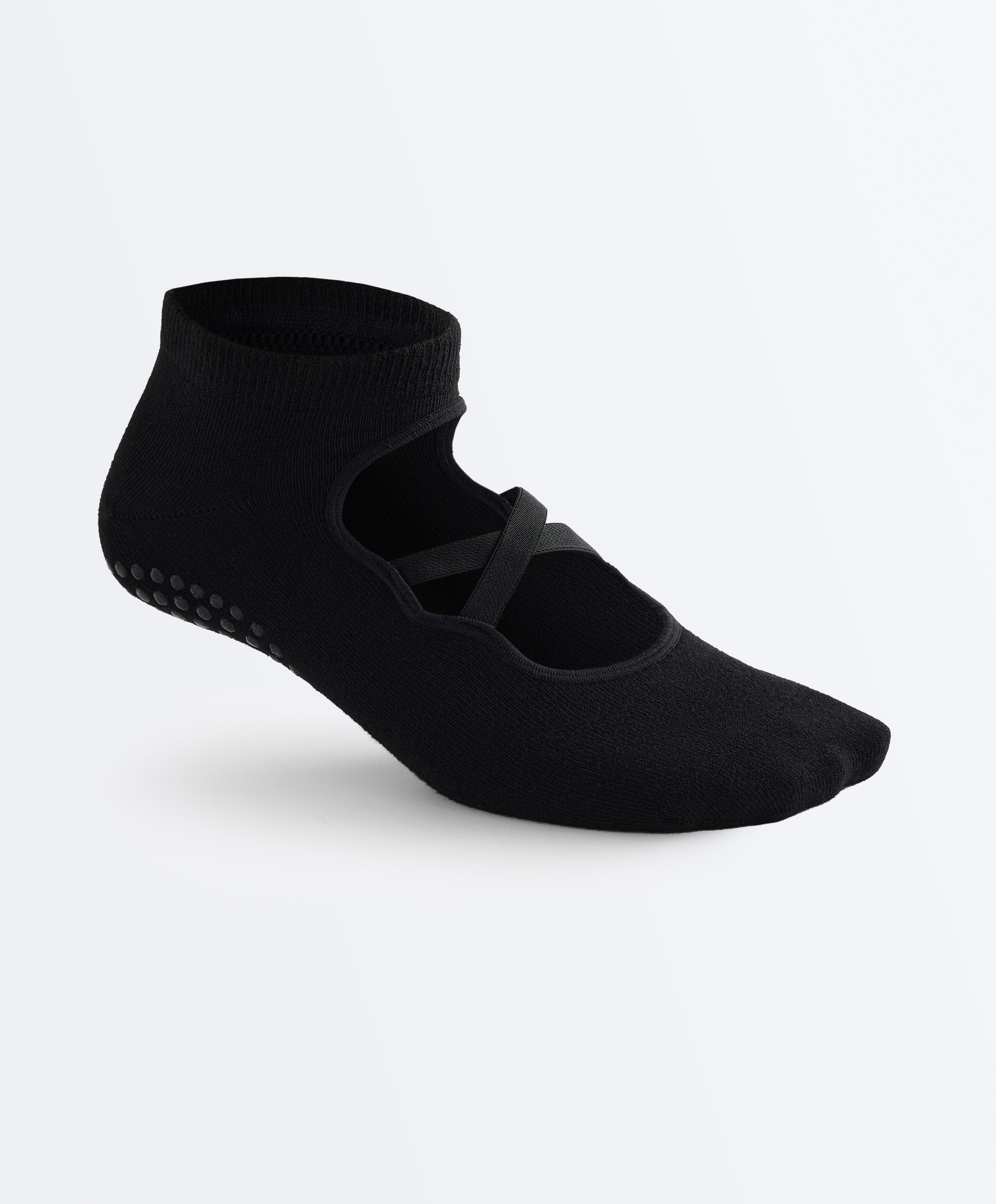 2 pairs of cotton blend yoga and Pilates socks with crossover straps — BLACK
