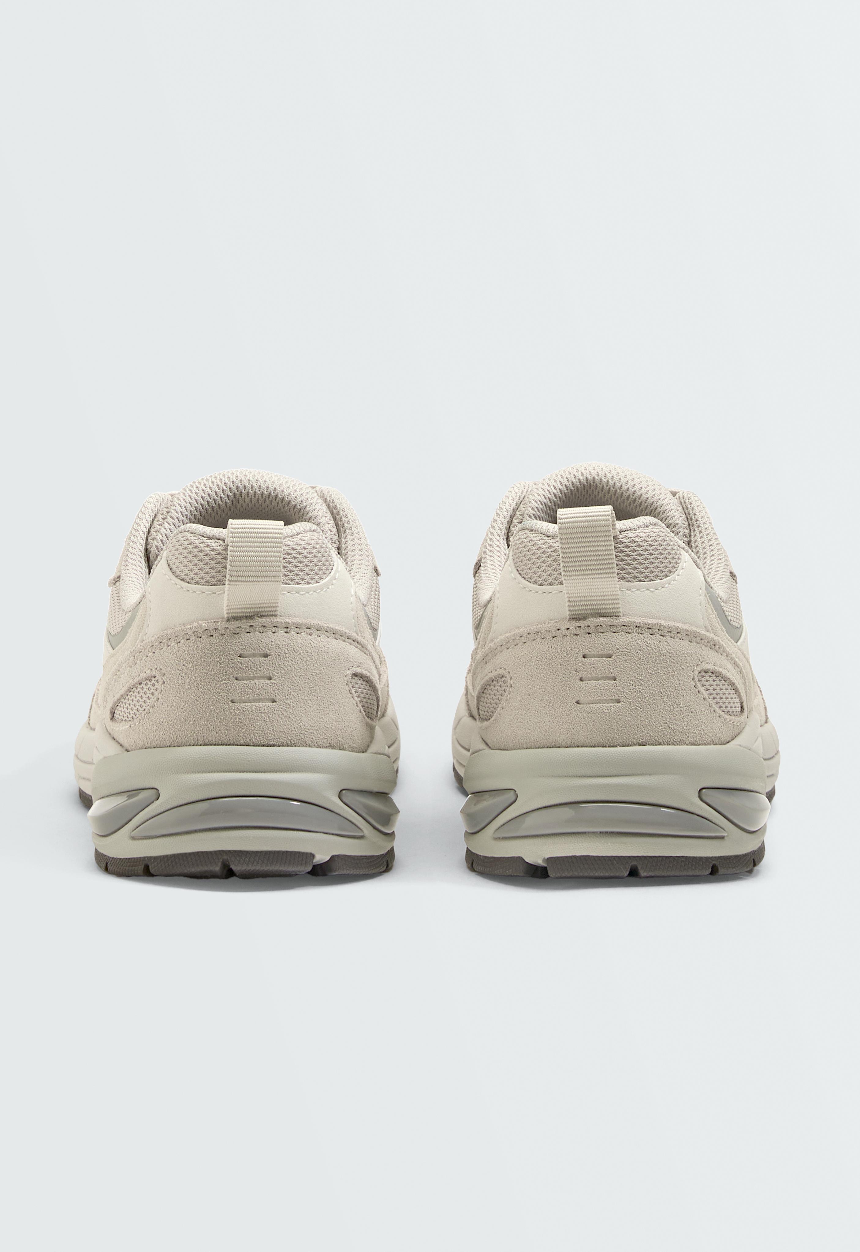 Running-style trainers — MINK