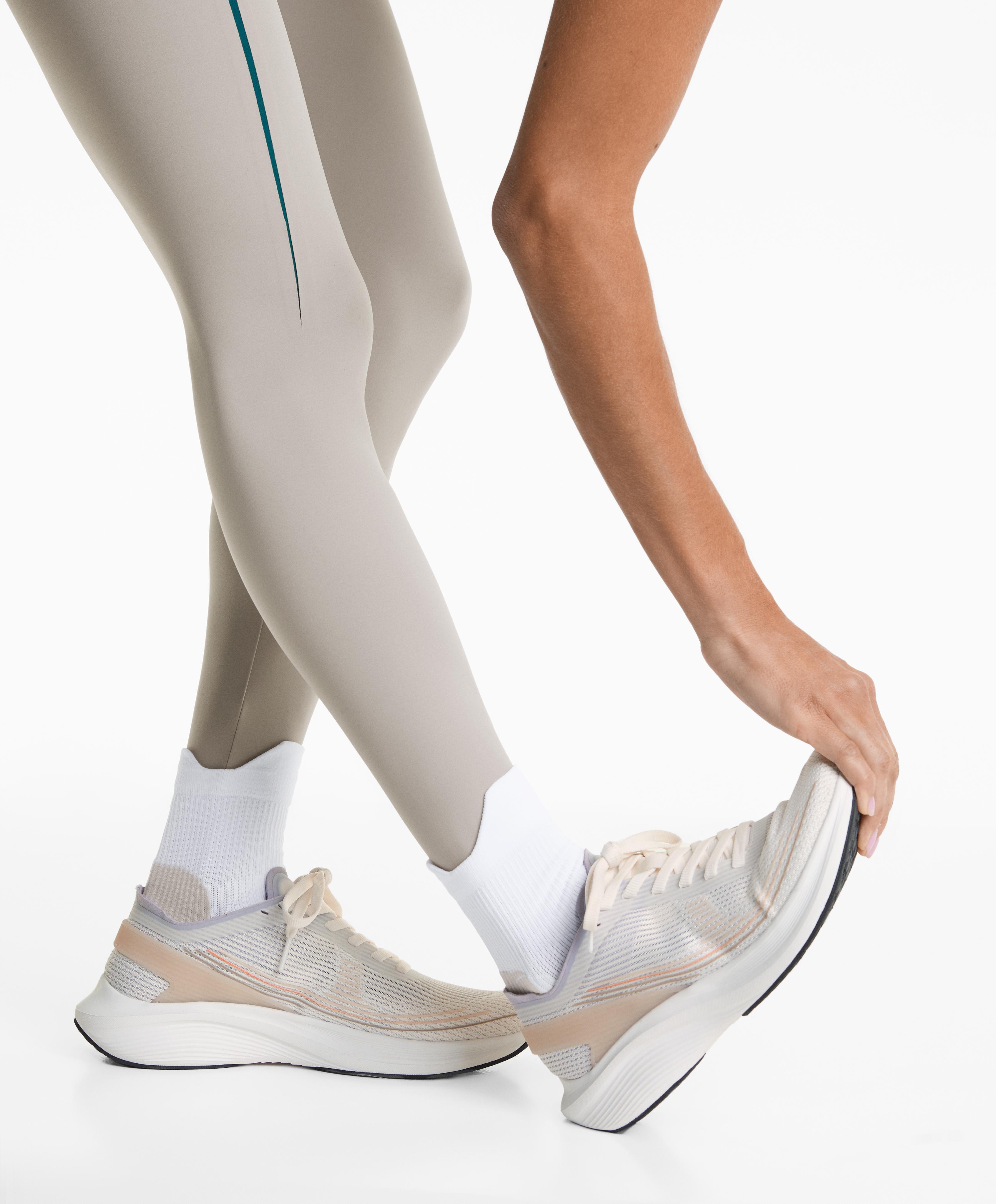 2 pairs of polyamide blend quarter running socks