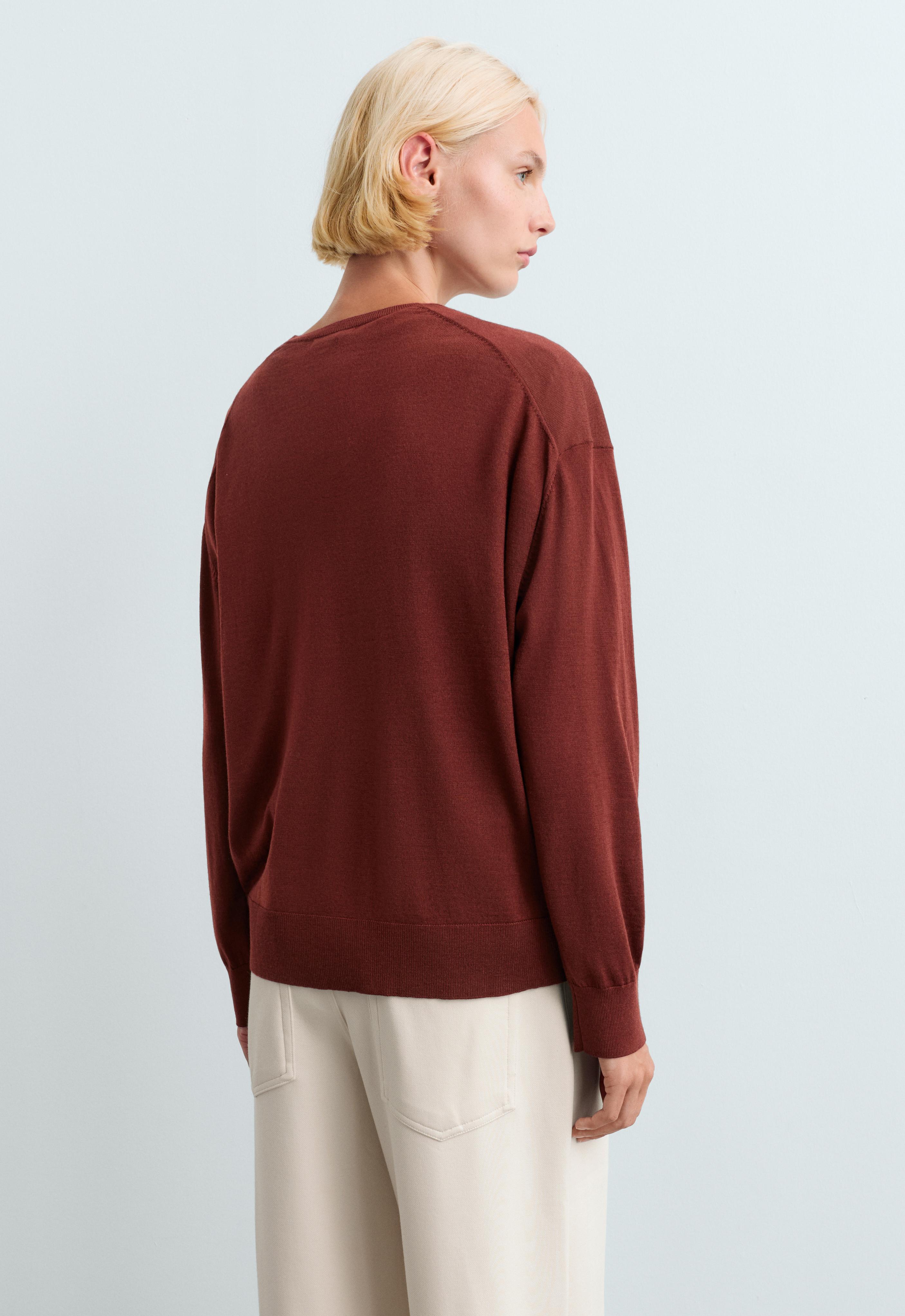 100% wool V-neck knit jumper — DARK BRICK