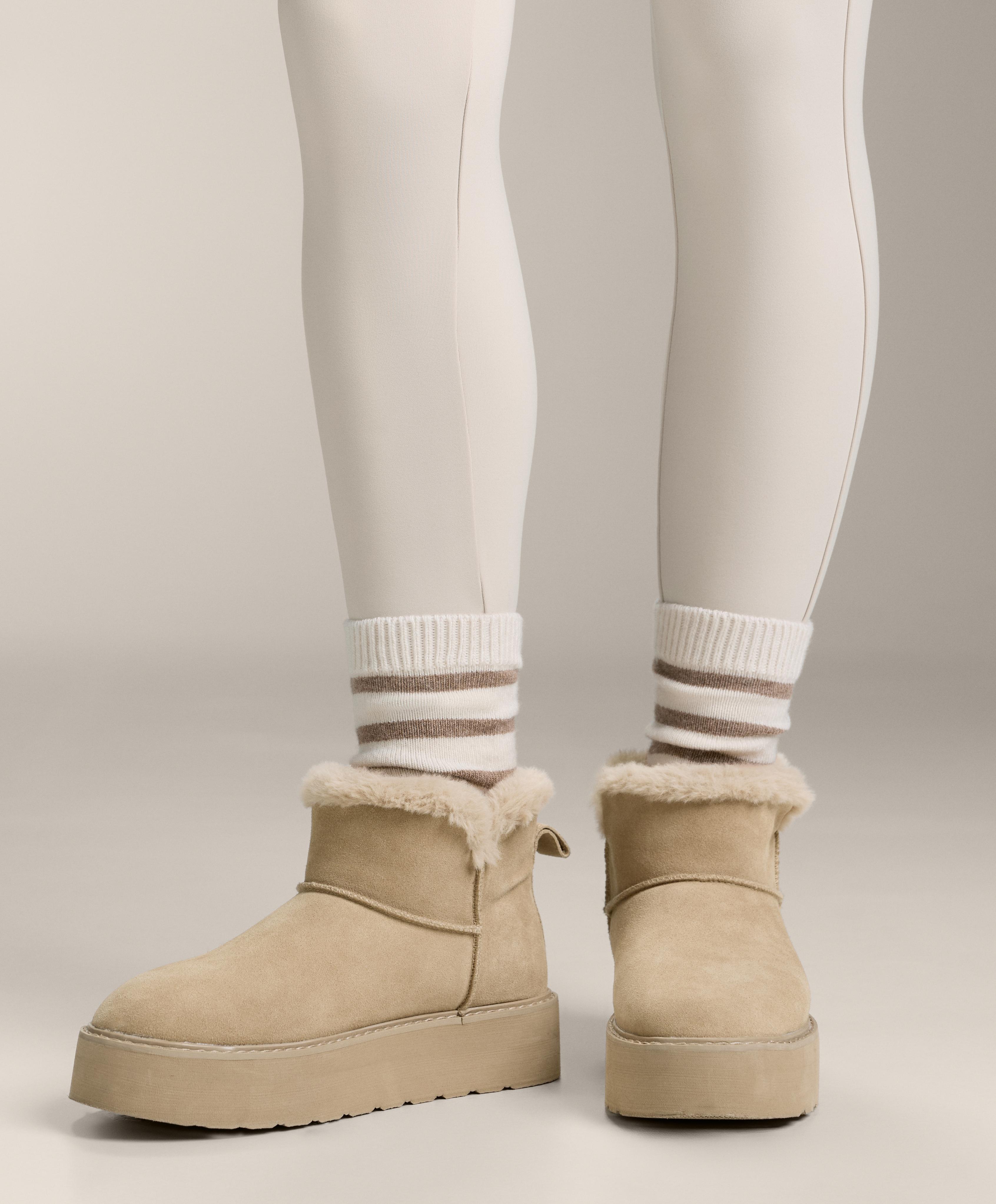 Classic socks in 19% cashmere 12% wool — ECRU
