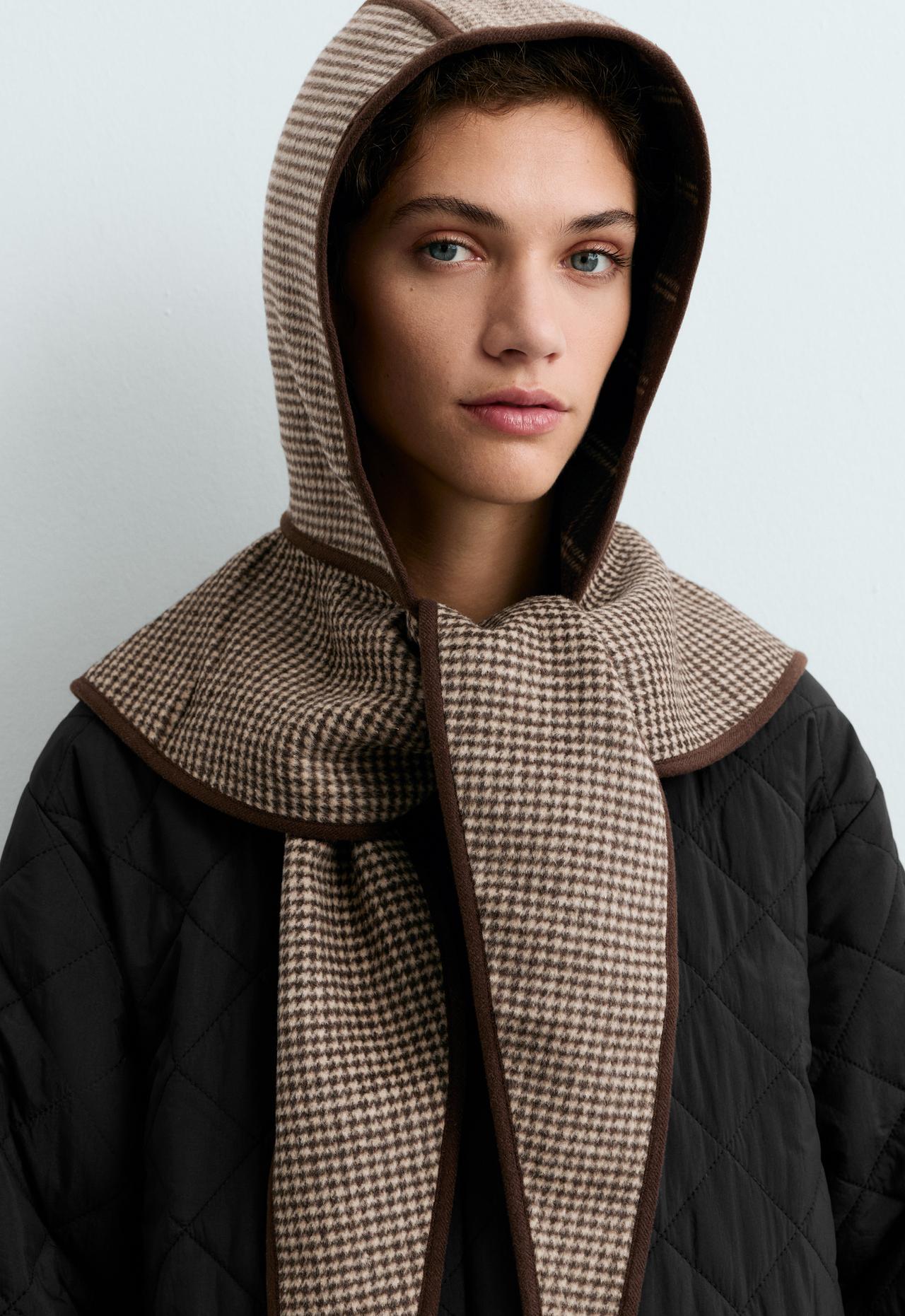Reversible check hood — TAN