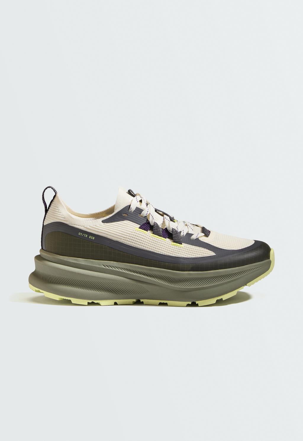 OY/TR 850 trail trainers