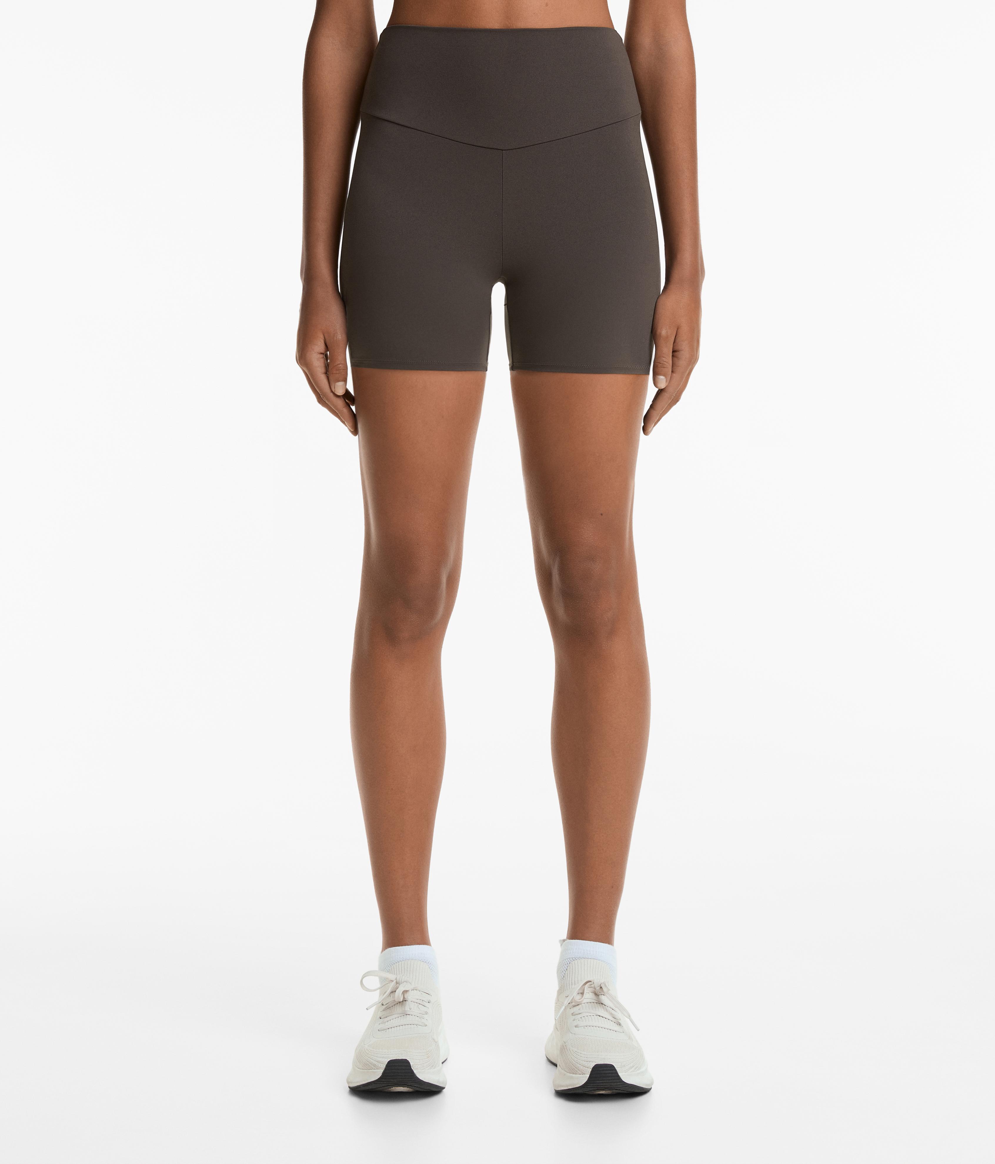 Comfortlux high-rise 10cm hot pants