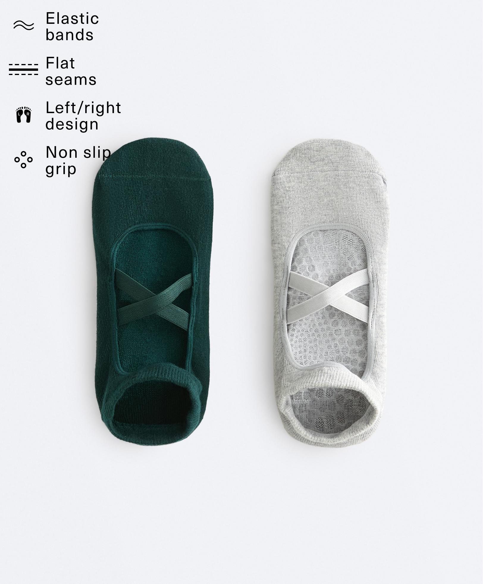 2 pairs of cotton blend yoga and Pilates socks with crossover straps 2 pairs of cotton blend yoga and Pilates socks with crossover straps