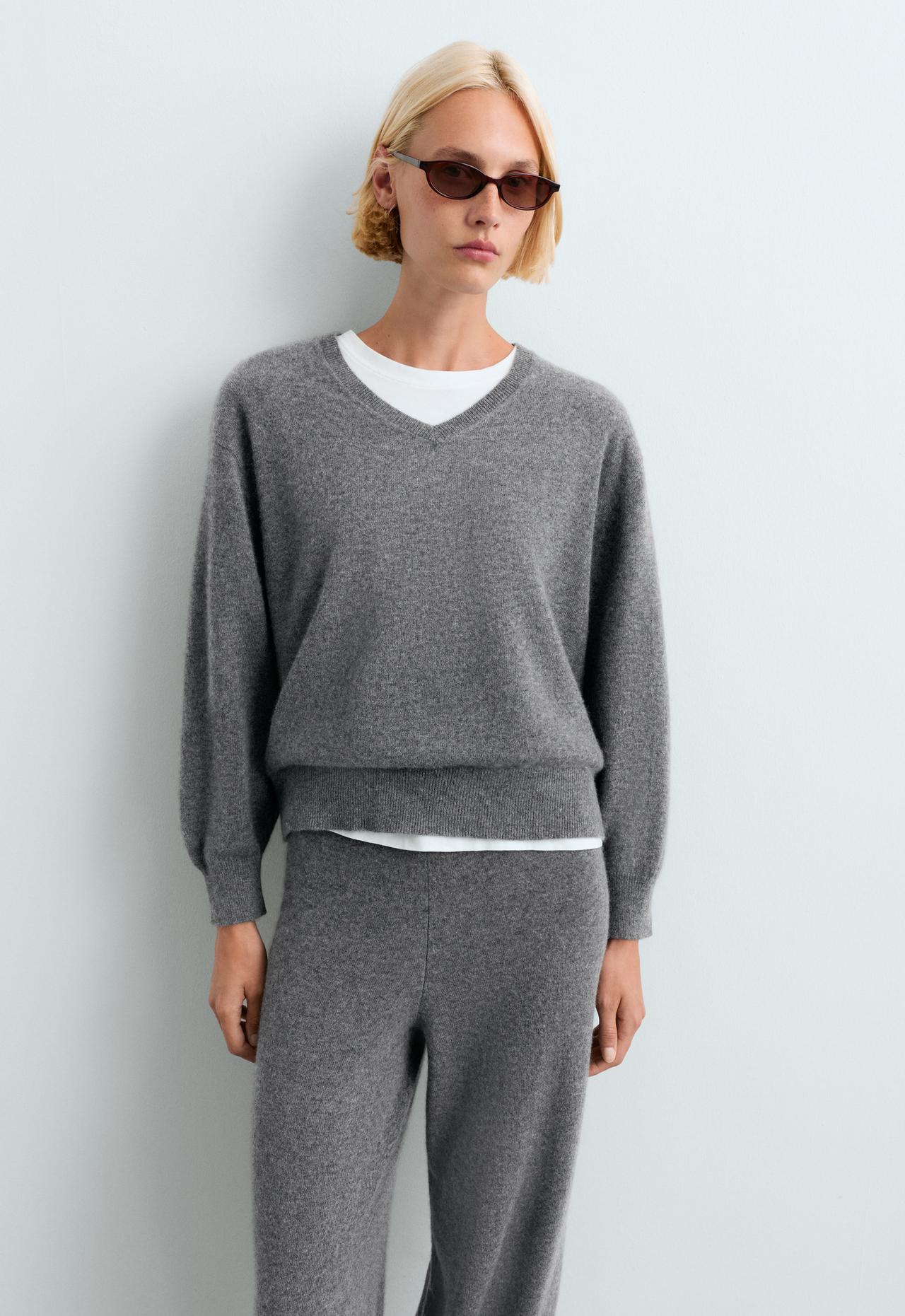 100% cashmere V-neck knit jumper — MOTTLED GREY MELANGE