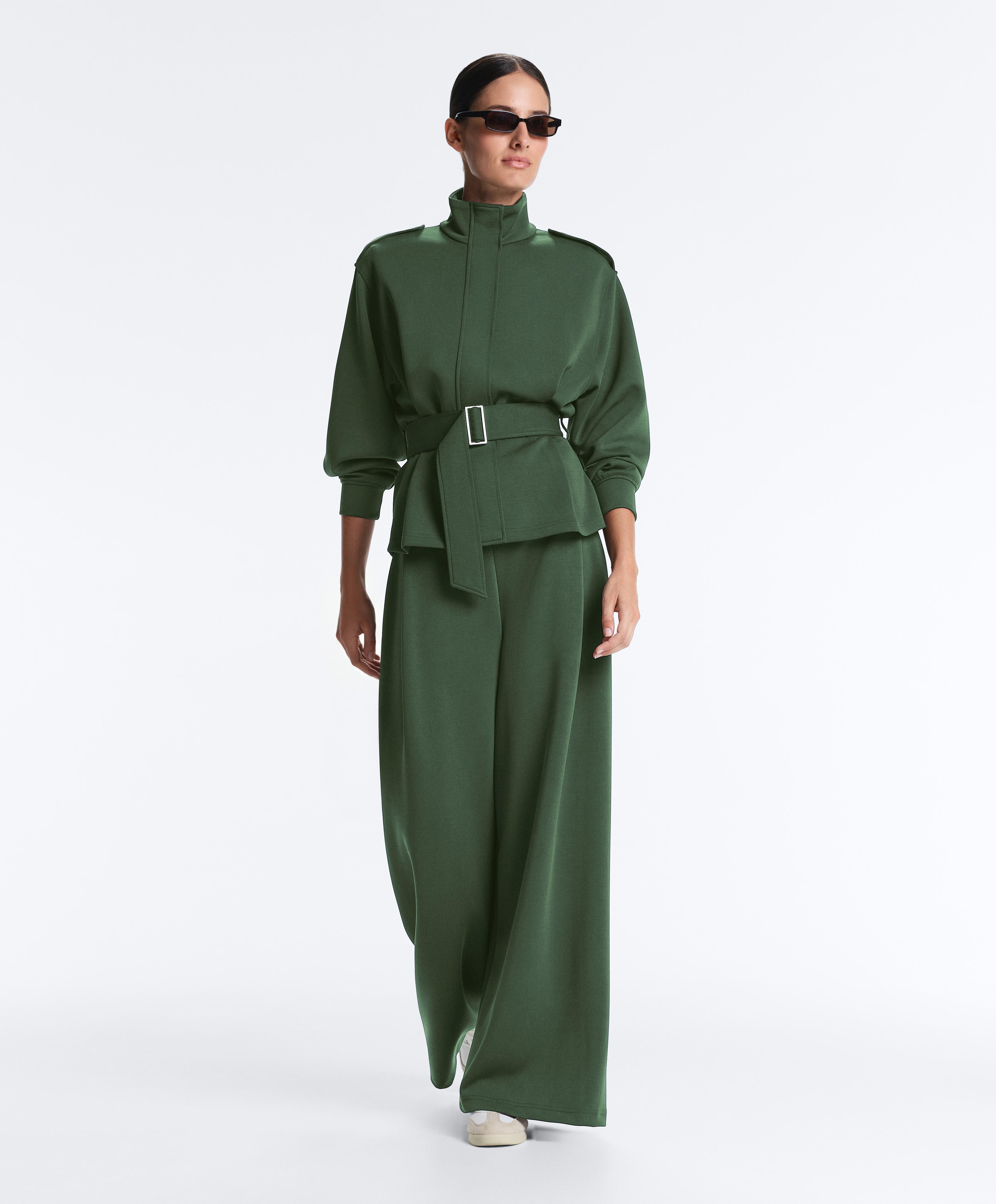 Total look twill high rise pliegues verde