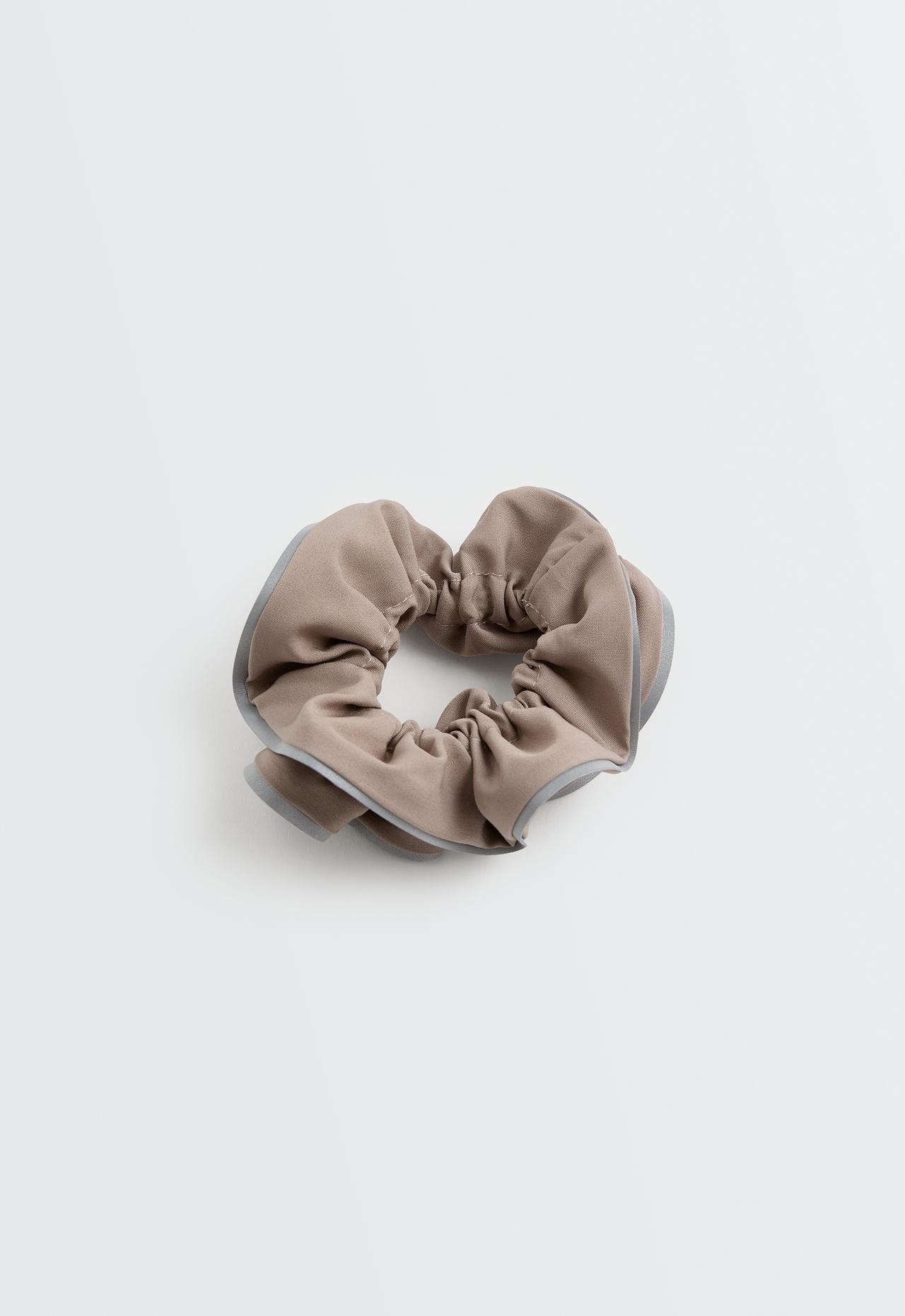 Large reflective Running scrunchie — LIGHT STONE