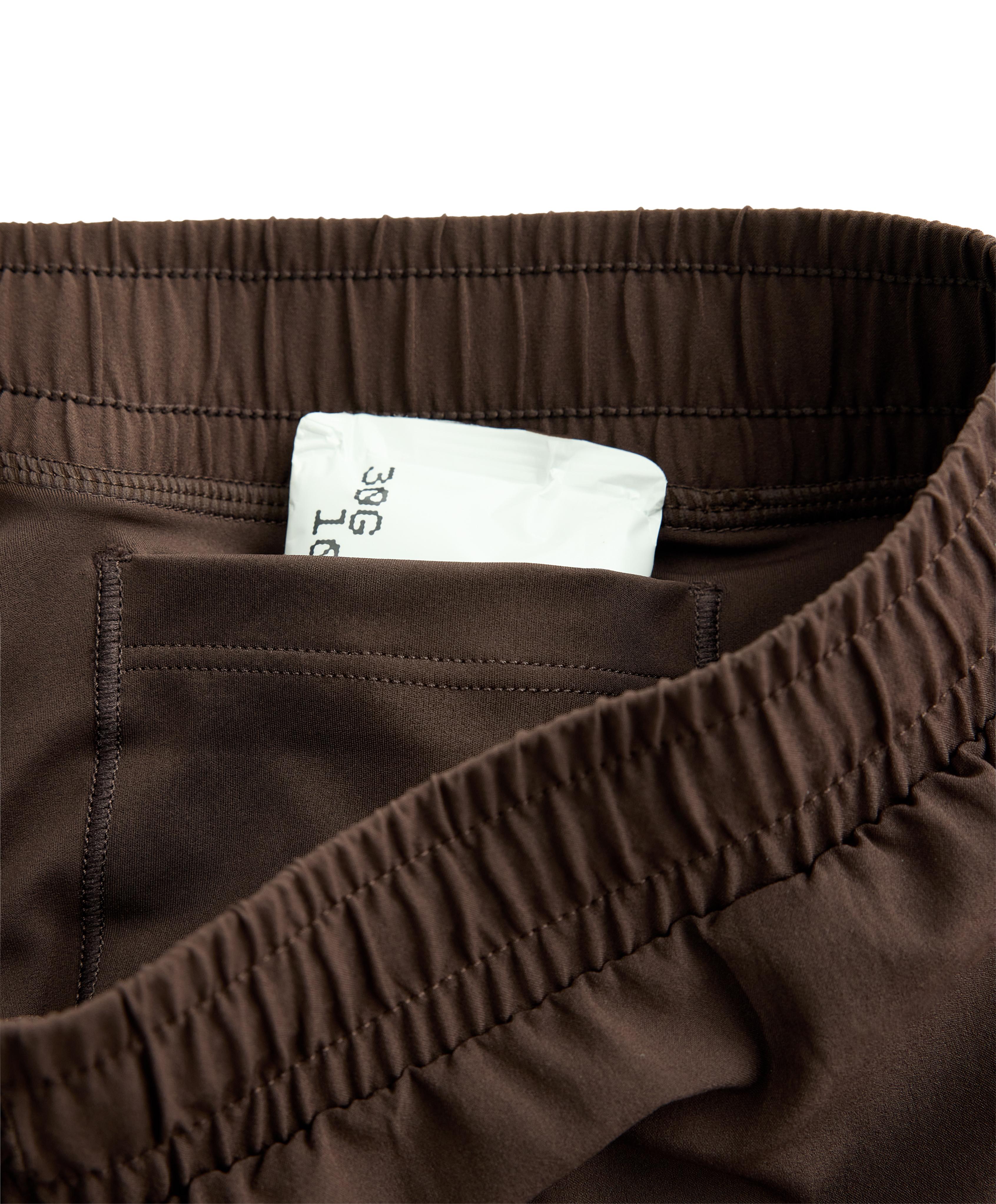Light Touch 2-in-1 mid-rise shorts — DARK BROWN