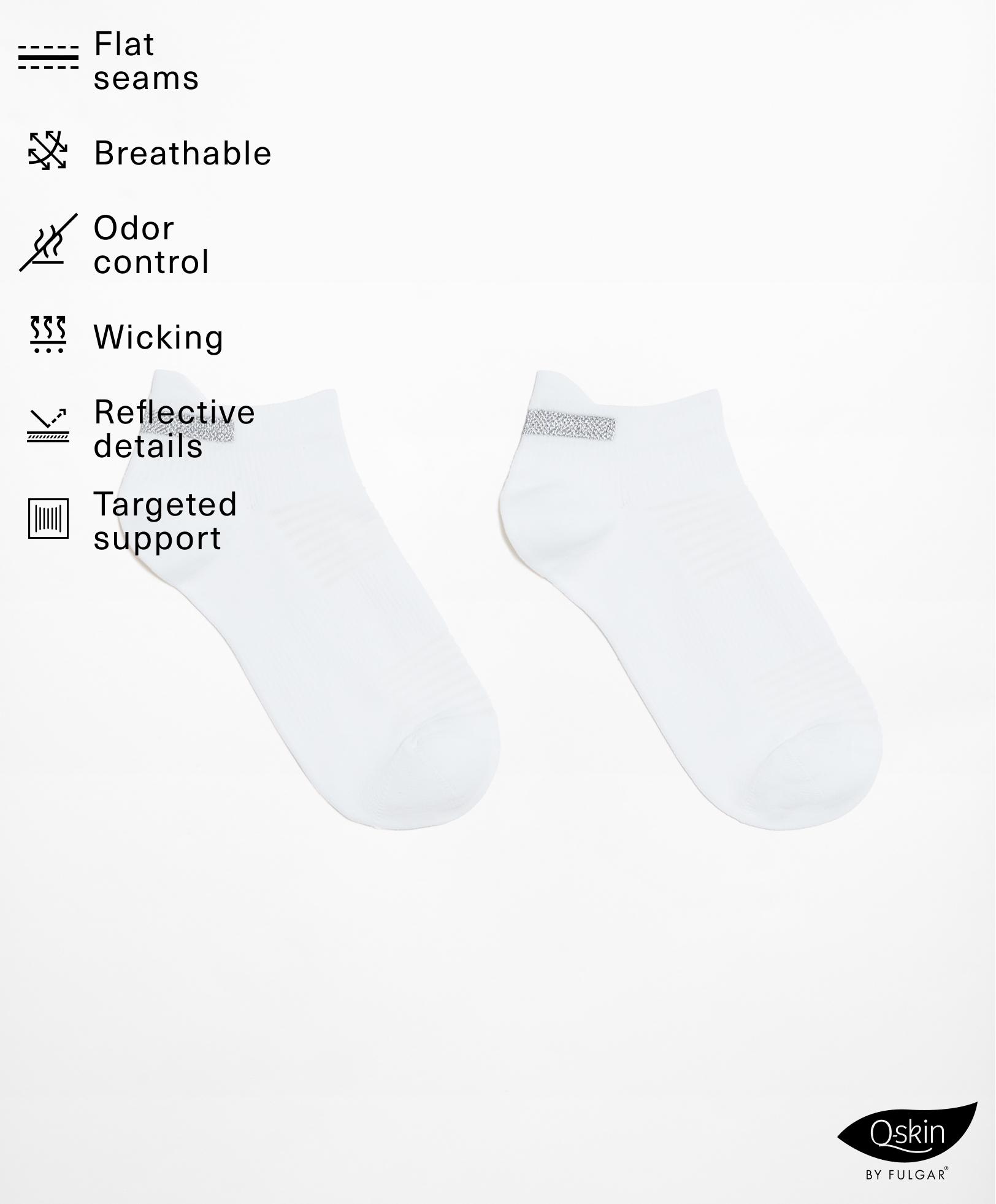 2 pairs of sports sneaker socks with heel tab and reflective detail