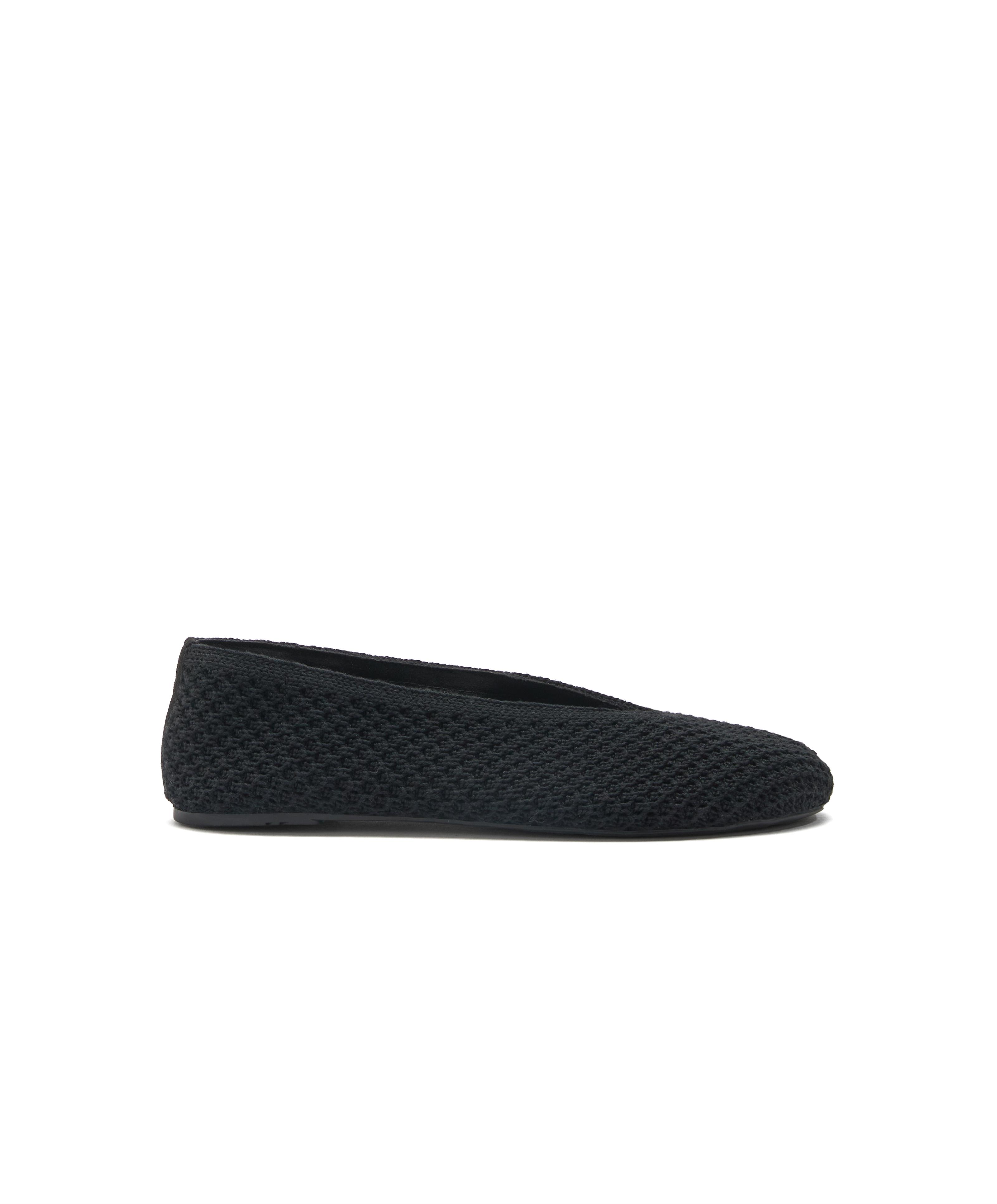 Crochet ballet flats — BLACK