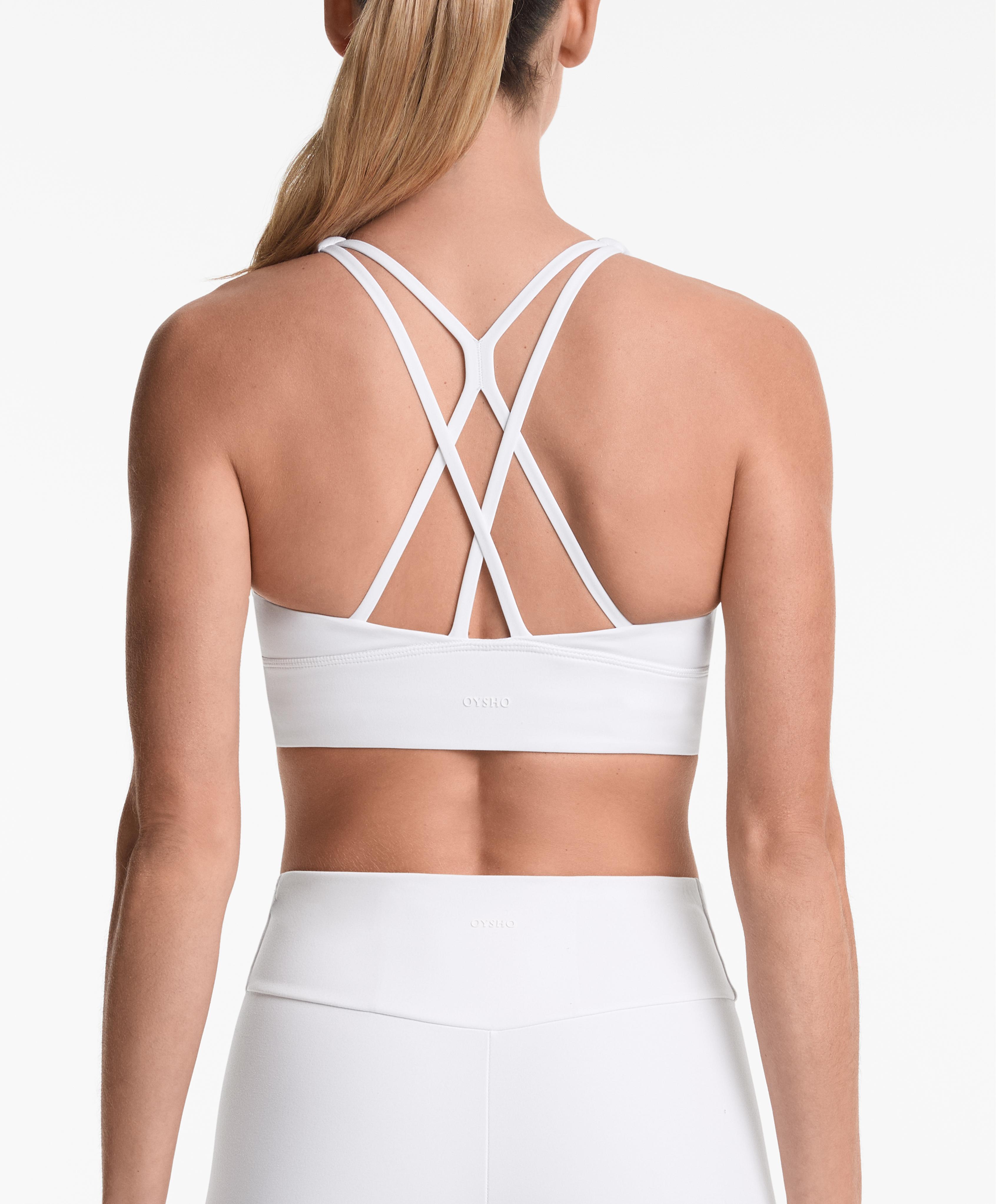 Medium-support Comfortlux sports bra with cups