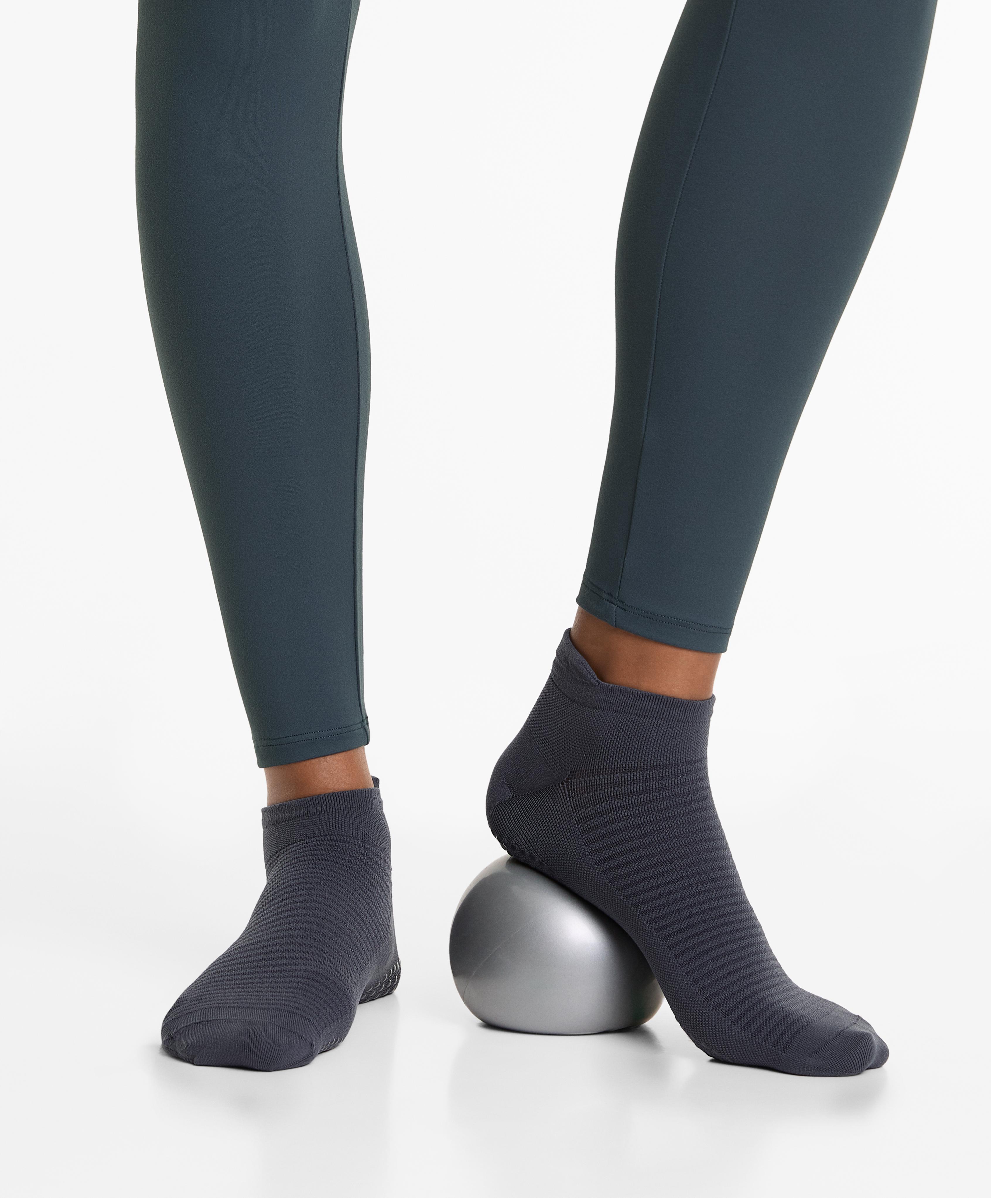 2 pairs of polyamide blend yoga and Pilates sneaker socks - Sale 2 pairs of polyamide blend yoga and Pilates sneaker socks - Sale