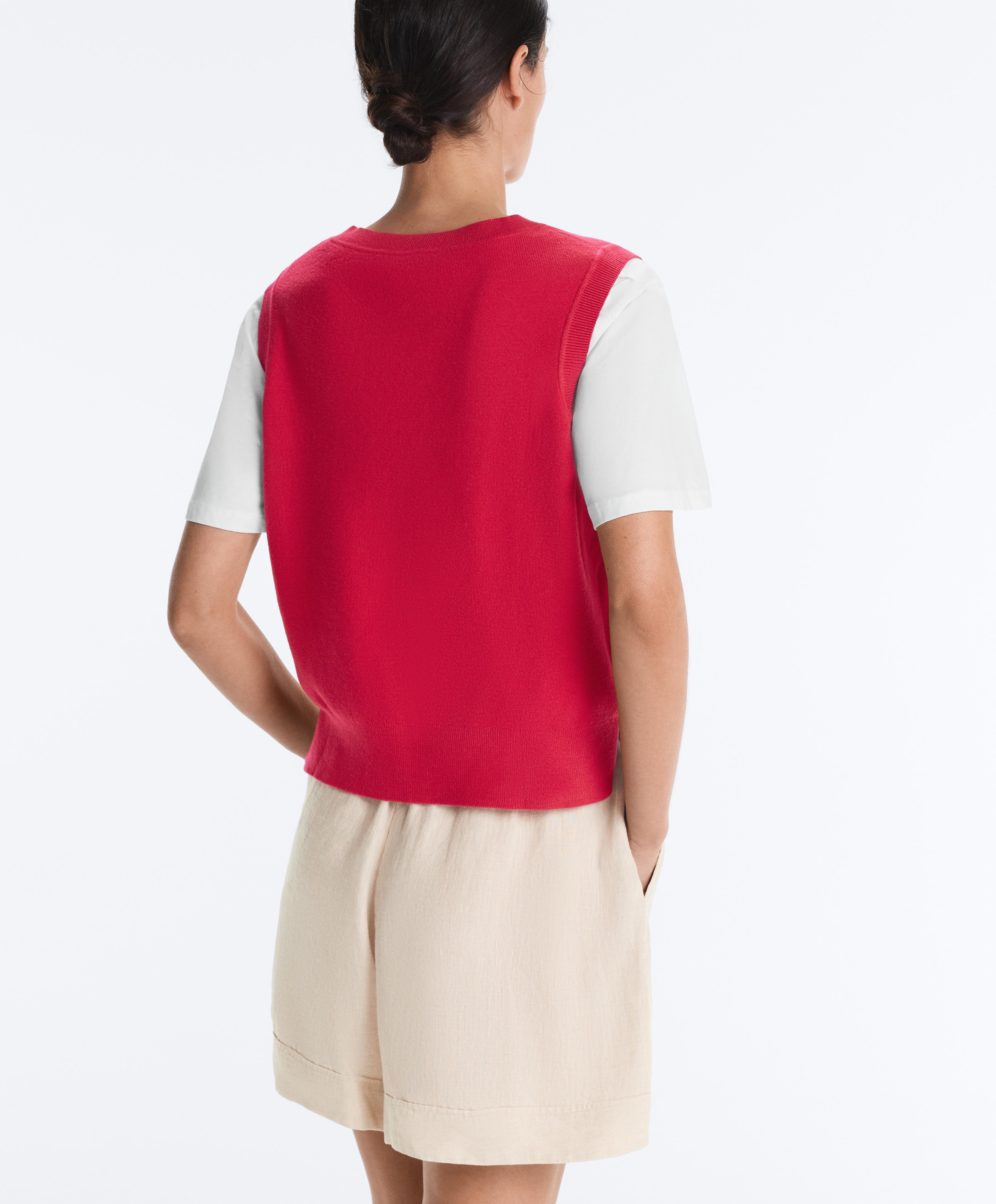 V-neck knit vest — RED