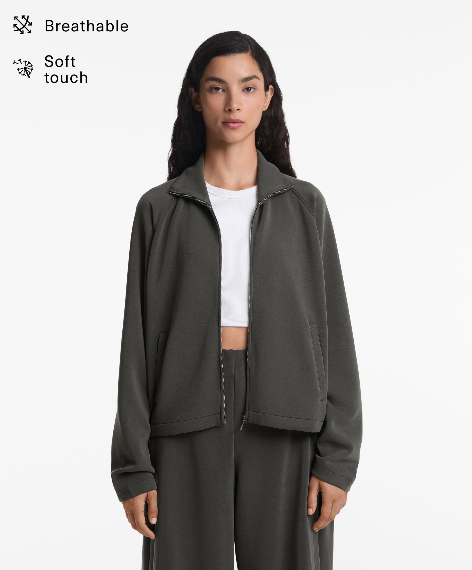 Pleated back Soft Touch jacket with modal