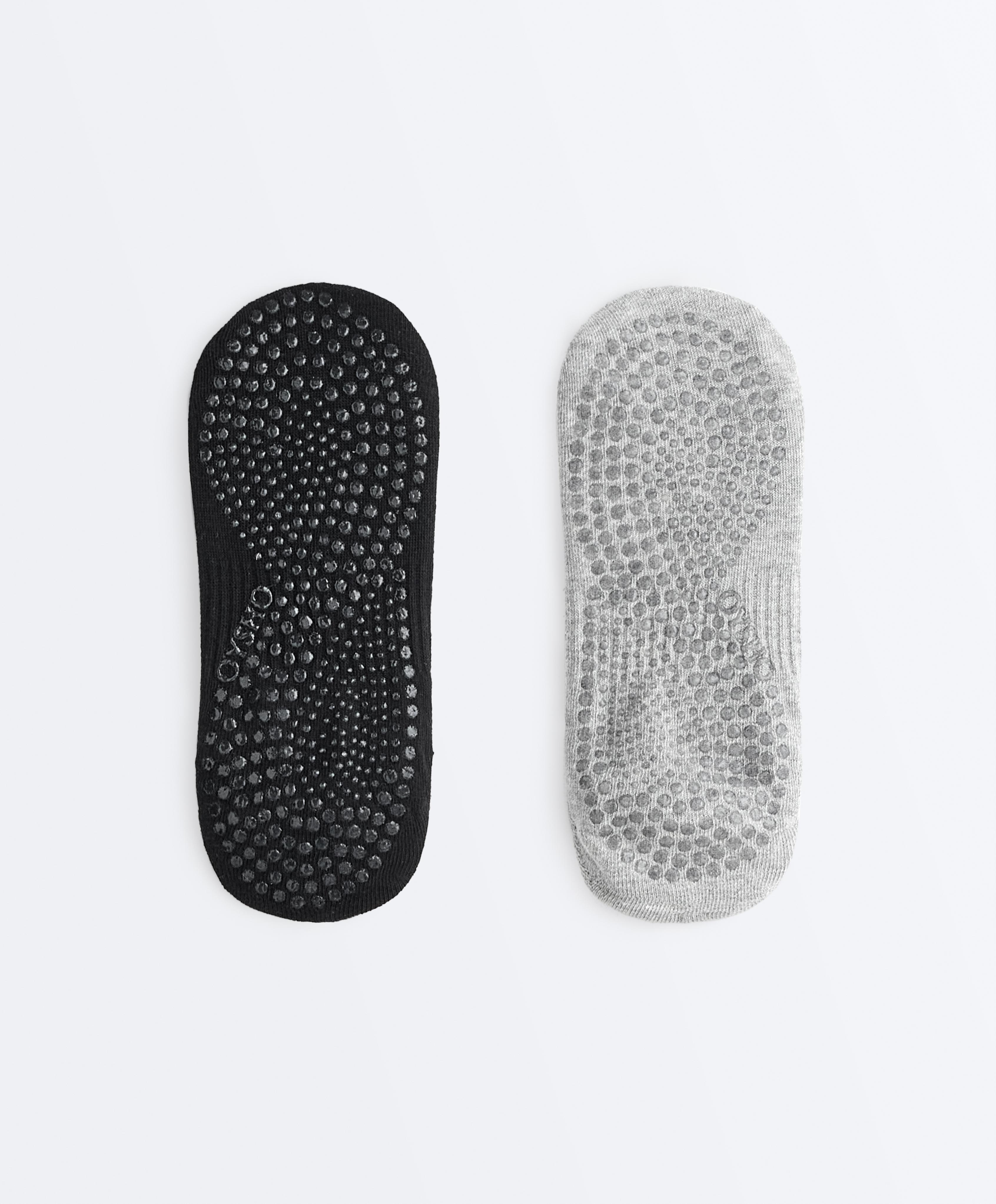 2 pairs of cotton blend yoga and Pilates socks — BLACK