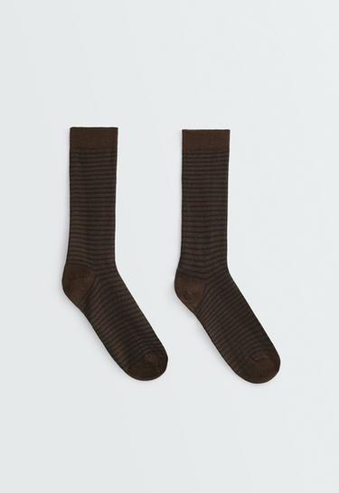 Classic sock in 58% modal and 13% cashmere, striped — CHOCOLATE       1