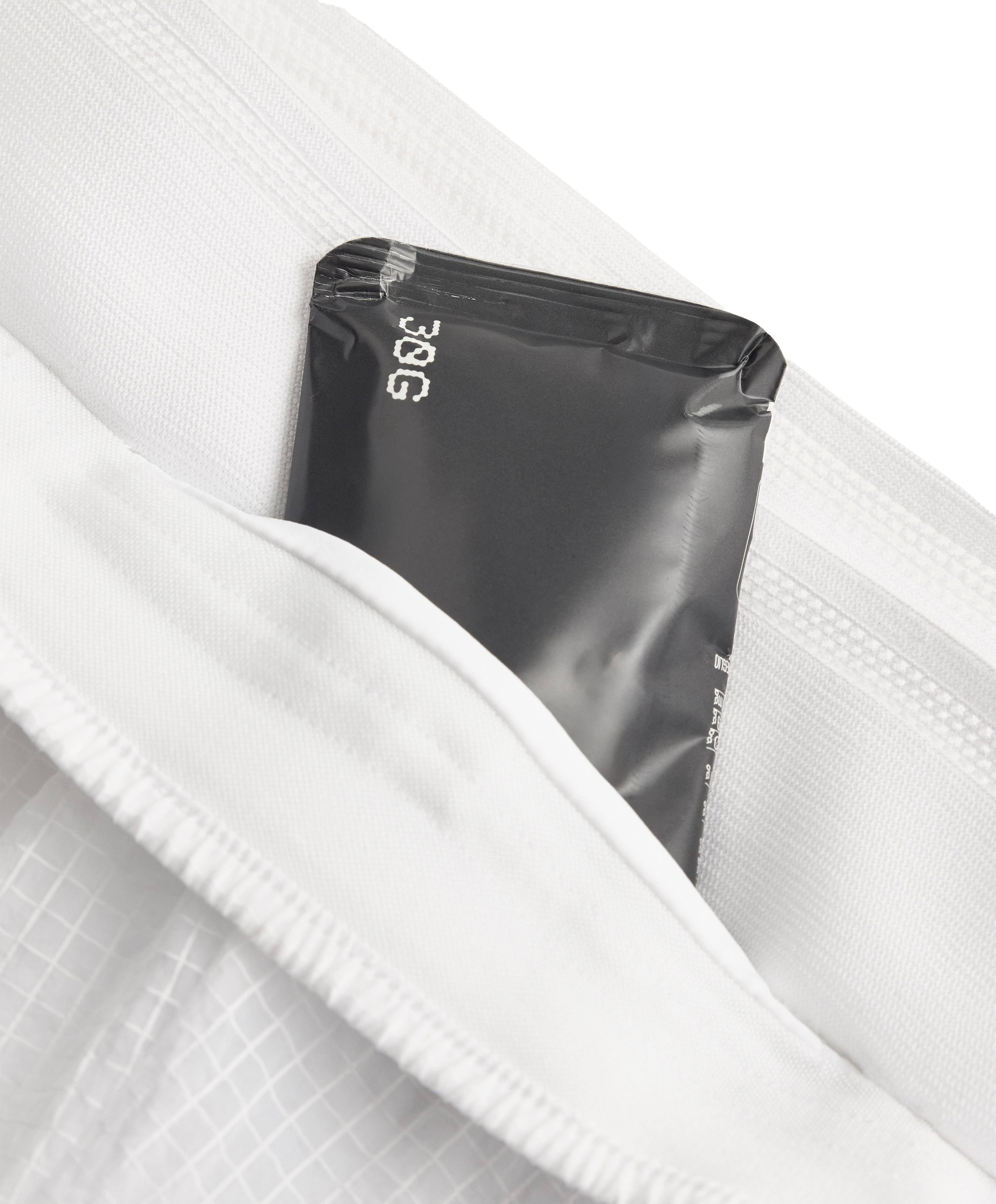 Technical 2-in-1 checked mid-rise shorts — WHITE 