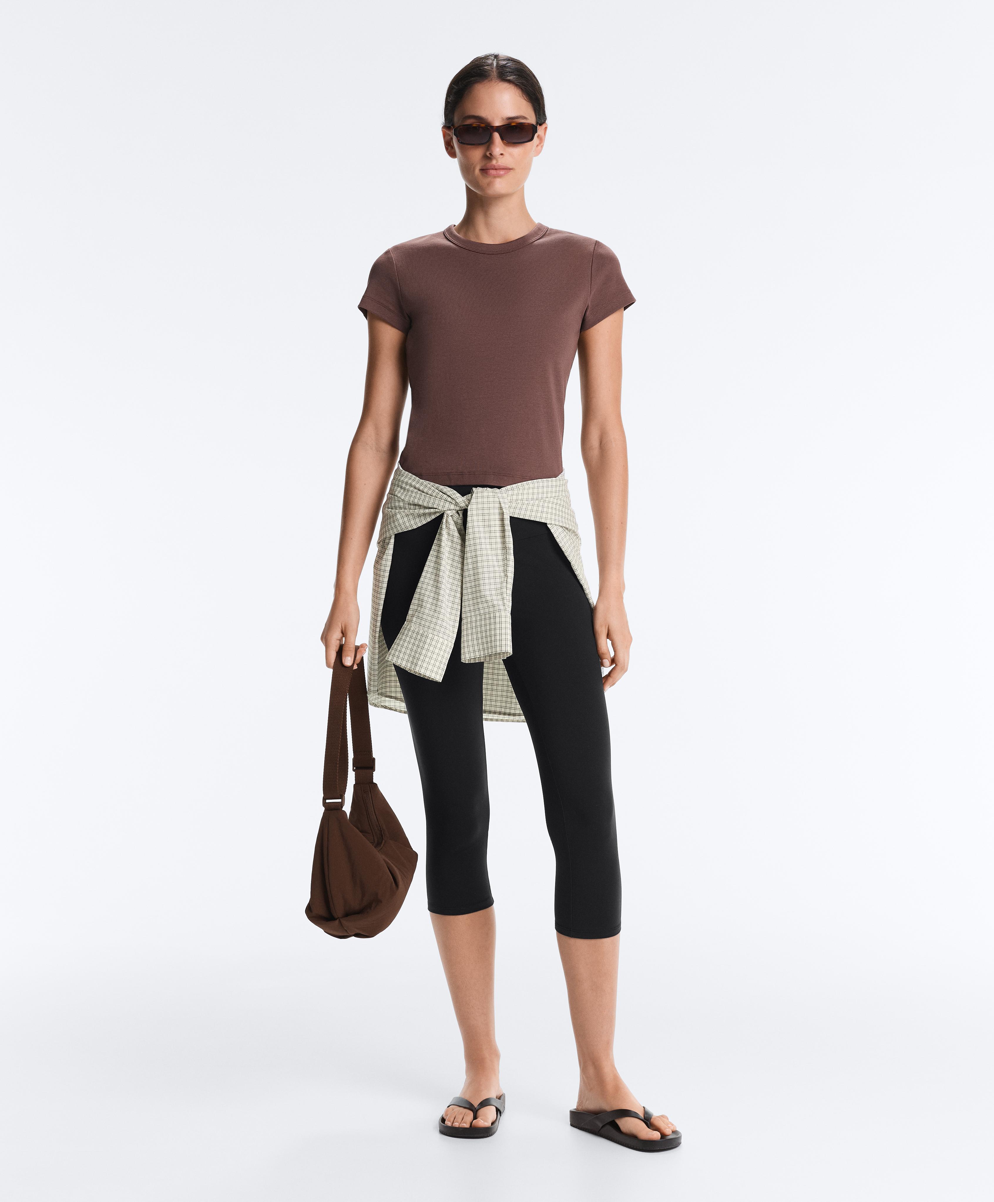Fitted short sleeve rib T-shirt in cotton blend — MID-BROWN
