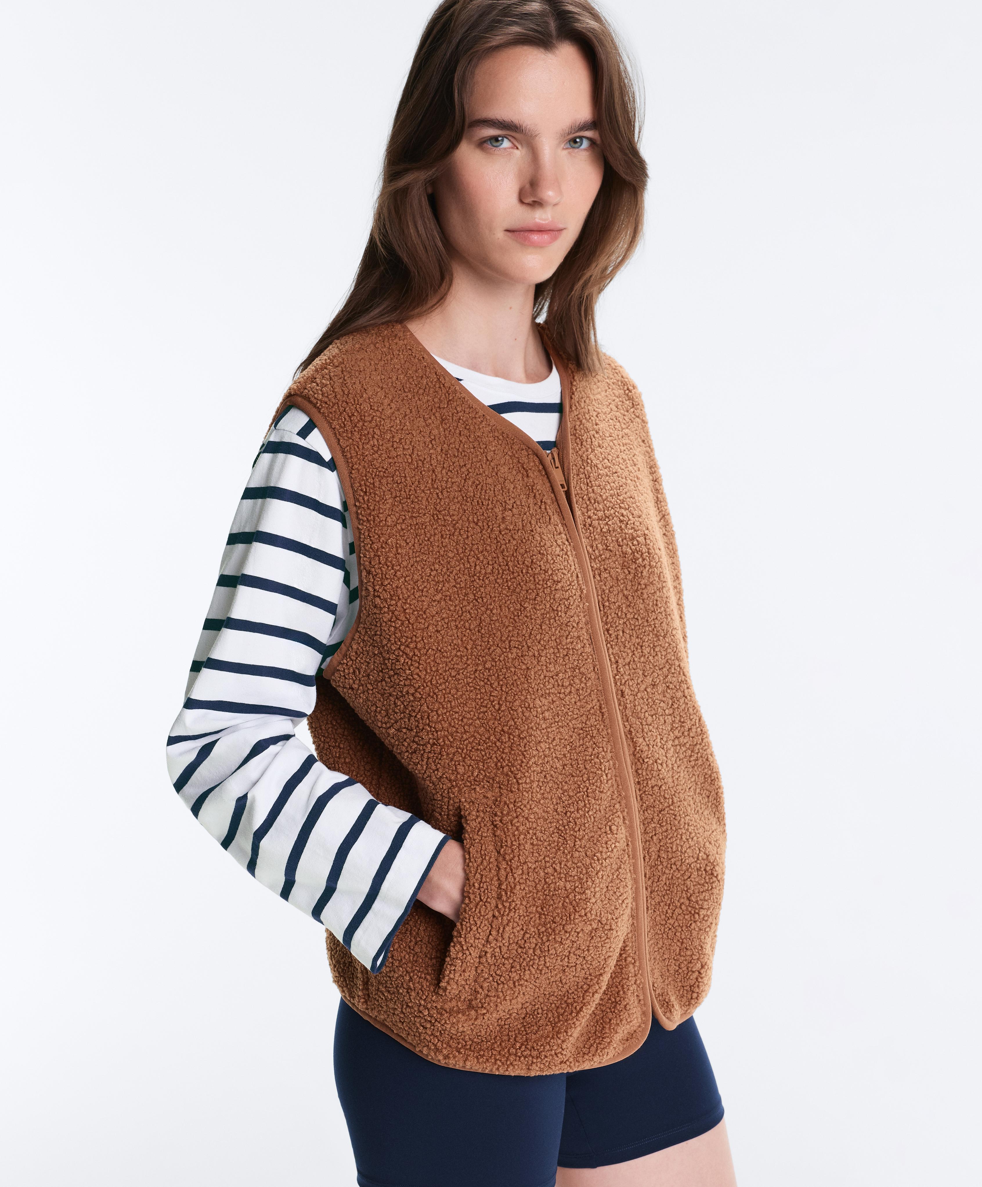 Faux-shearling zip gilet Faux-shearling zip gilet