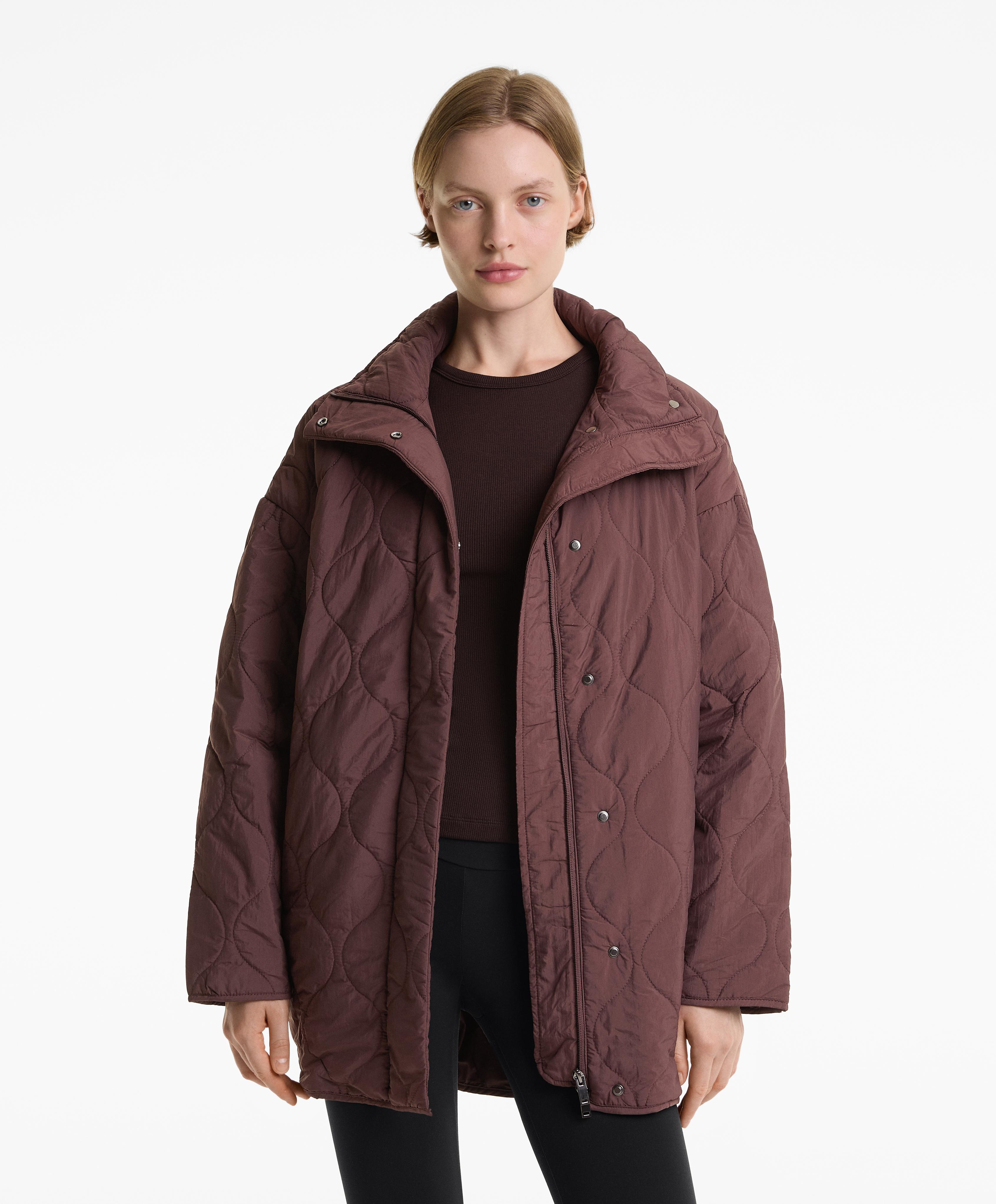Chaqueta oversize ligera acolchada repelente al agua FELLEX® con AEROGEL Chaqueta oversize ligera acolchada repelente al agua FELLEX® con AEROGEL