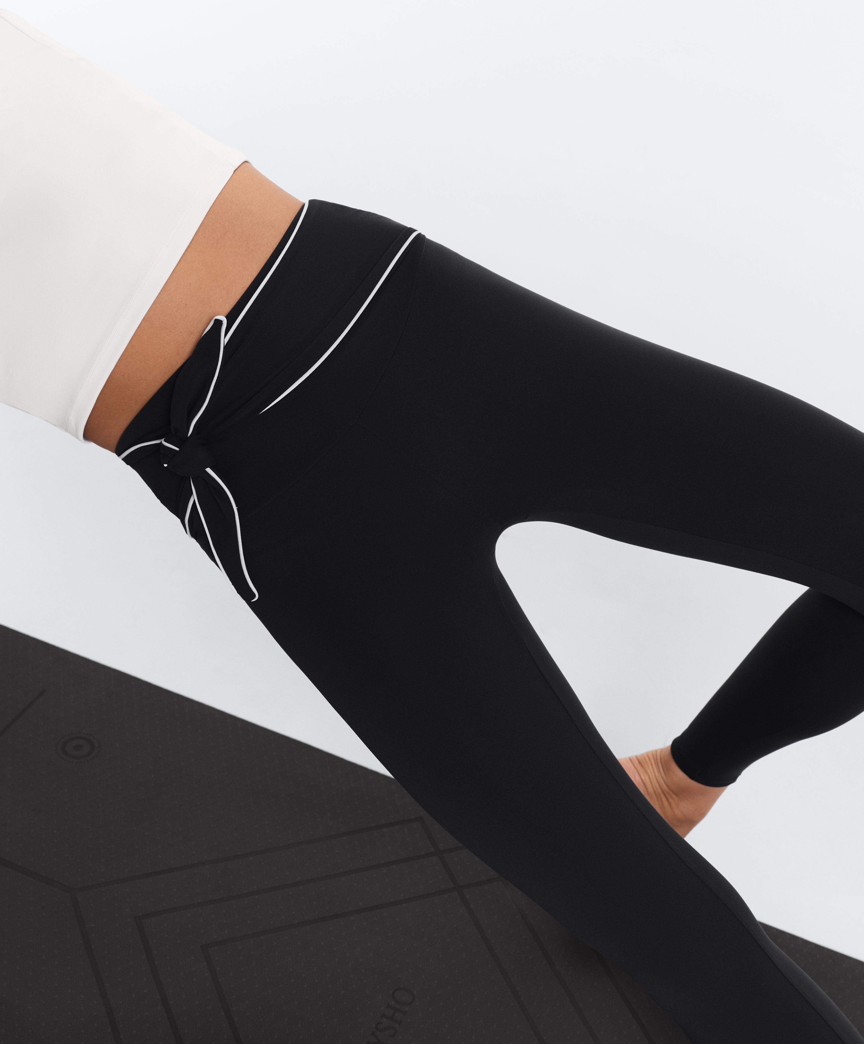 Comfortlux high-rise ankle-length leggings with bow — BLACK