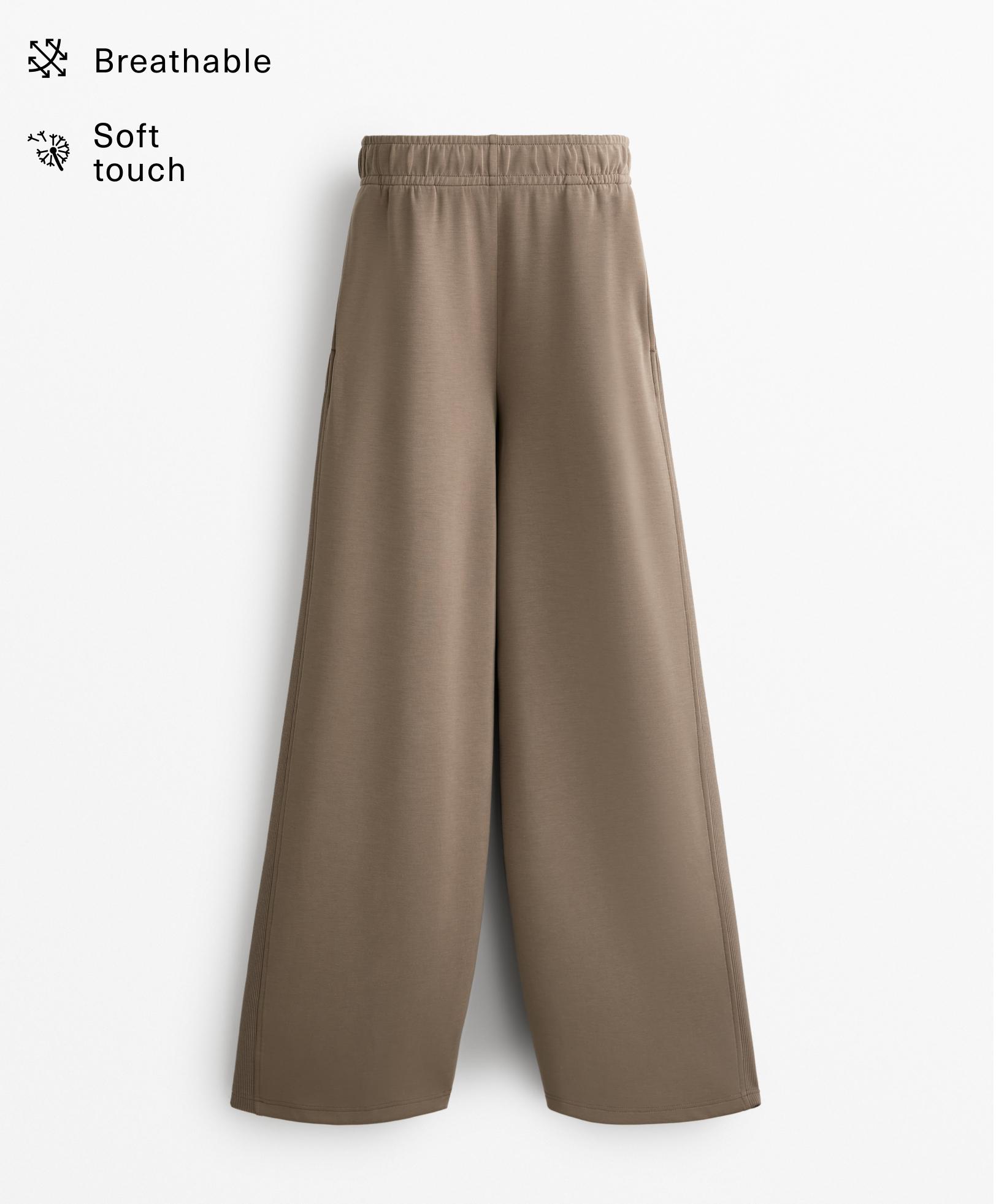 Pantalon droit rib latéral contenant du modal au toucher doux