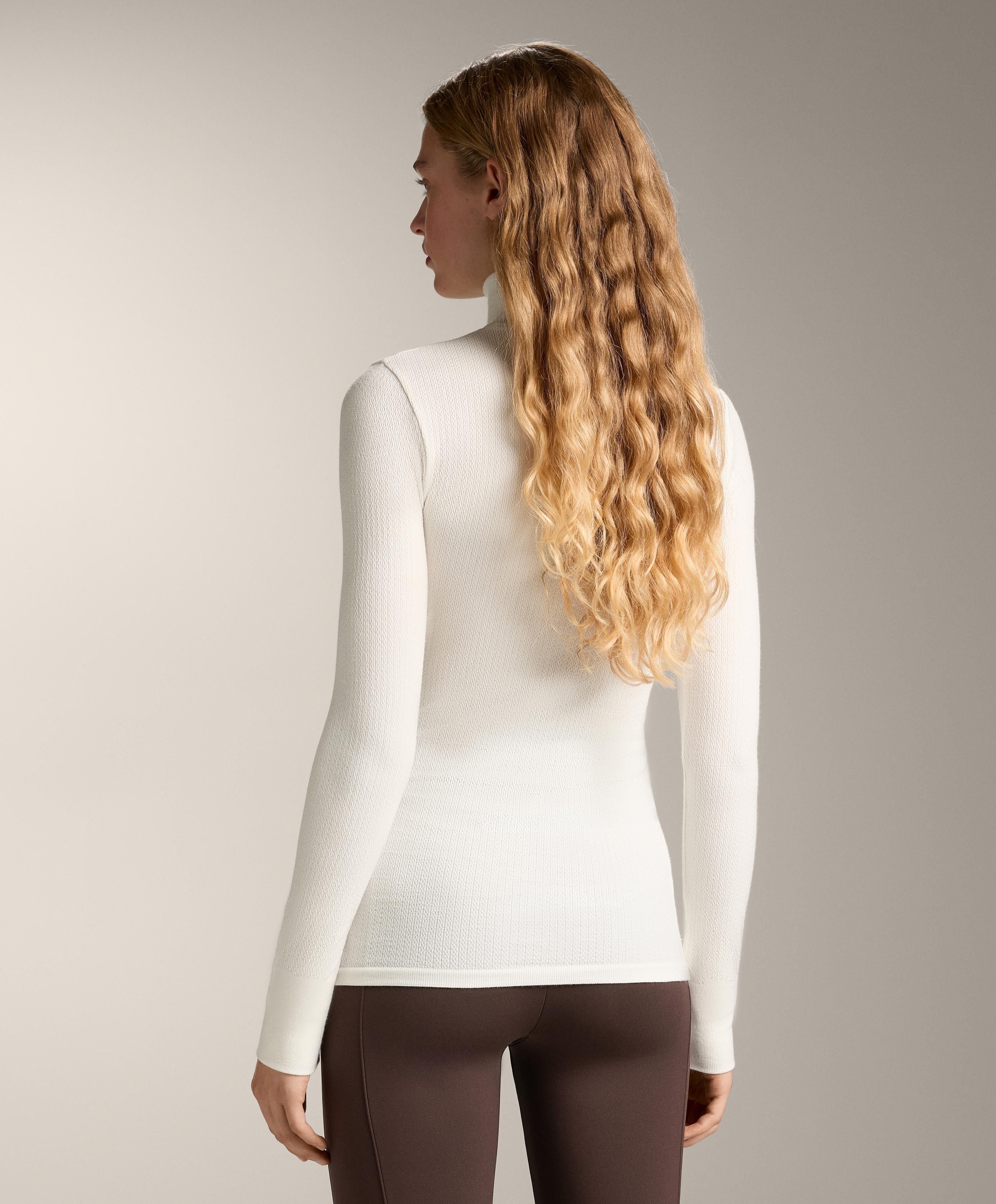 Seamless merino wool base layer T-shirt — PALE ECRU