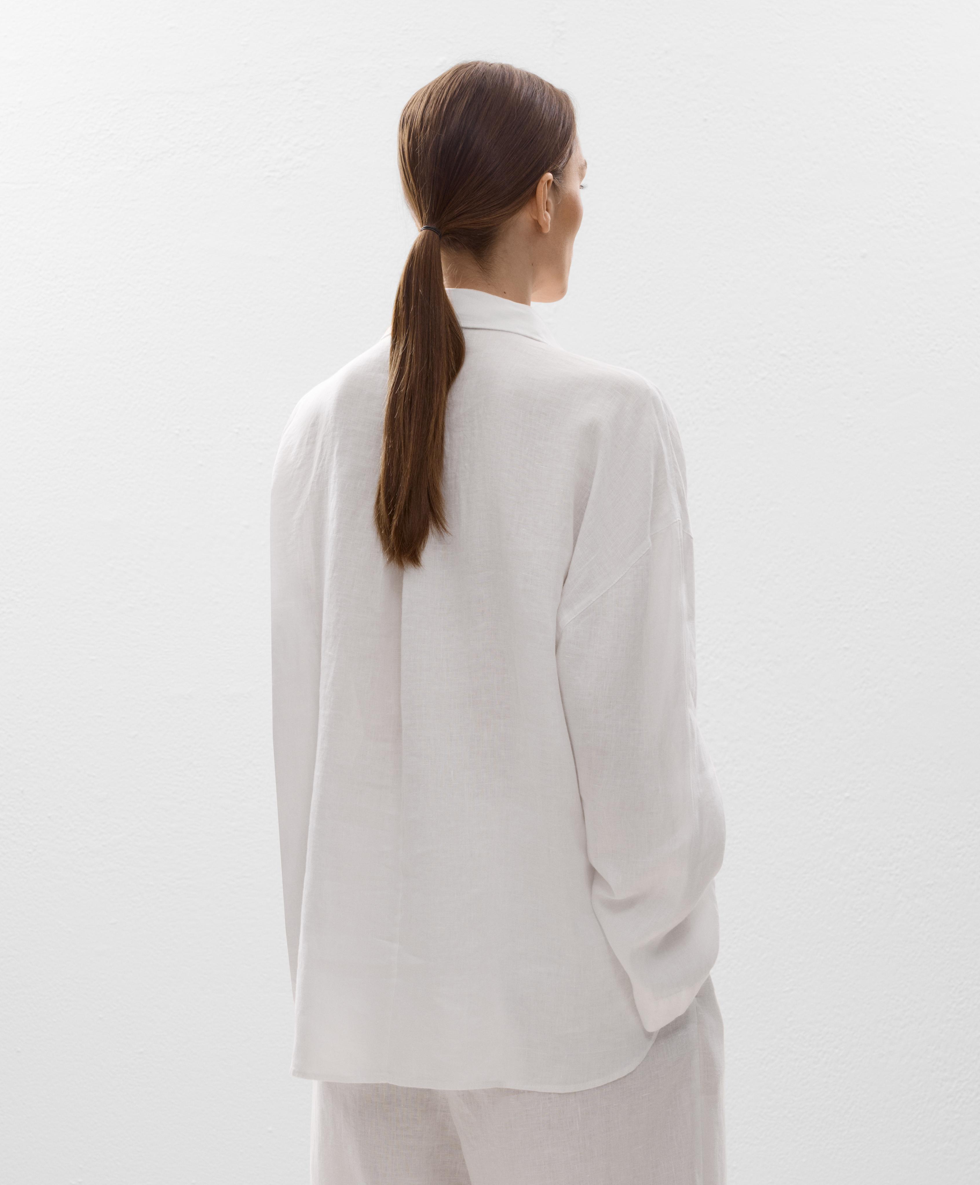 Oversize shirt in 100% linen