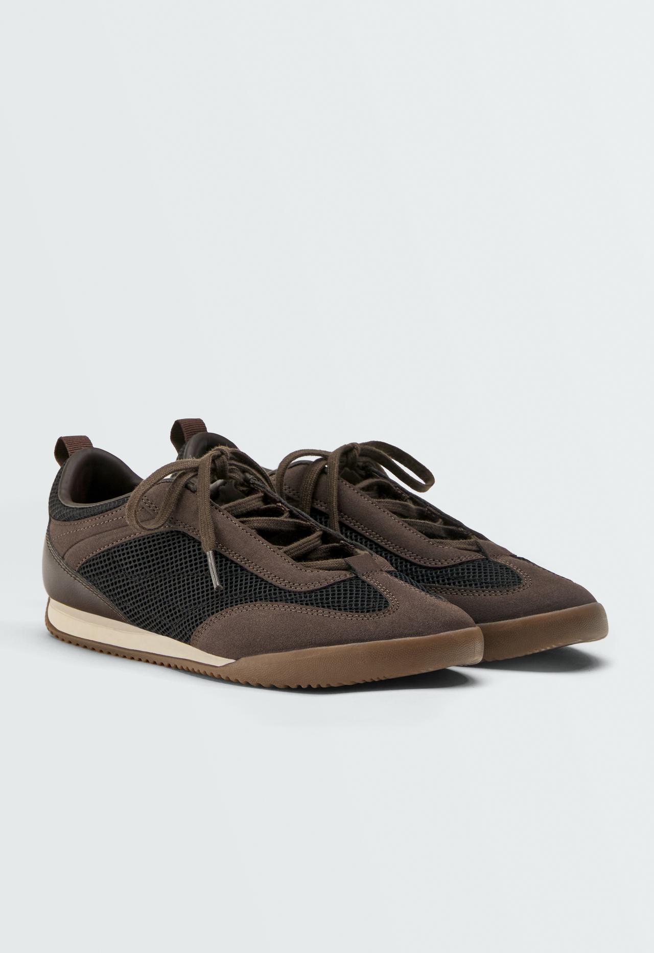 Mixed-material mesh trainers — CHOCOLATE