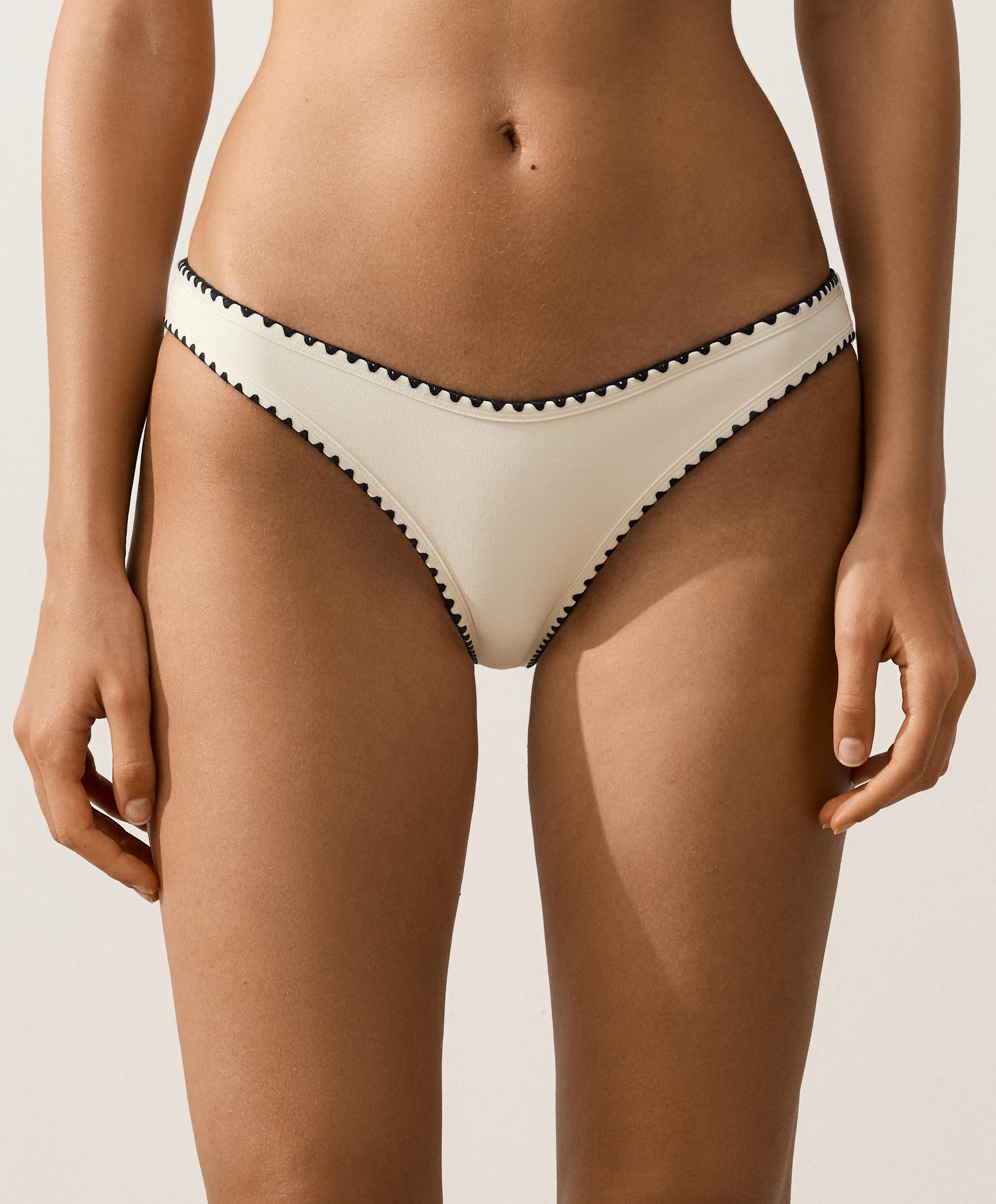 Contrast stitch U-cut medium-coverage bikini briefs — PALE ECRU