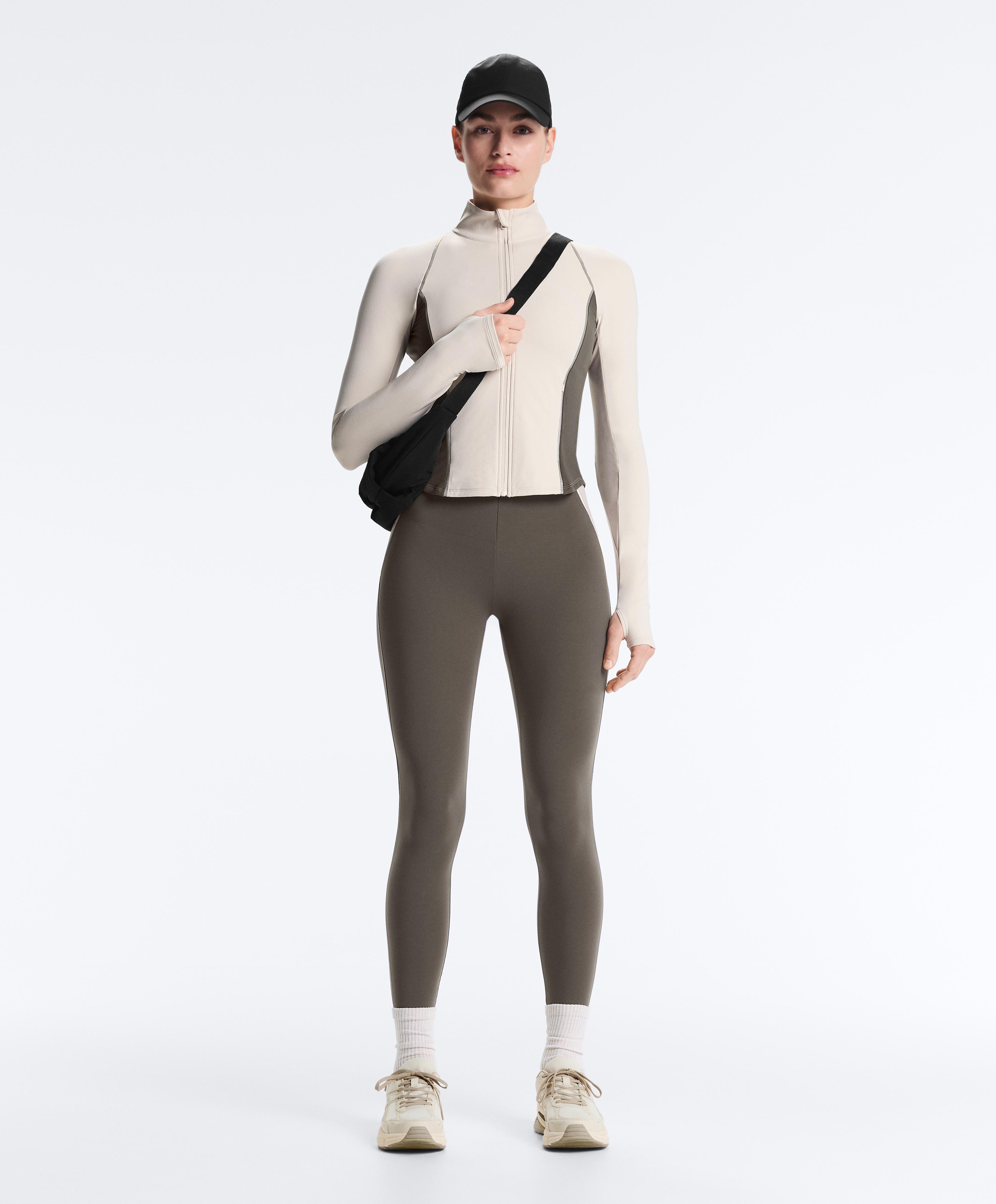 Light warm reflective technical jacket — SAND