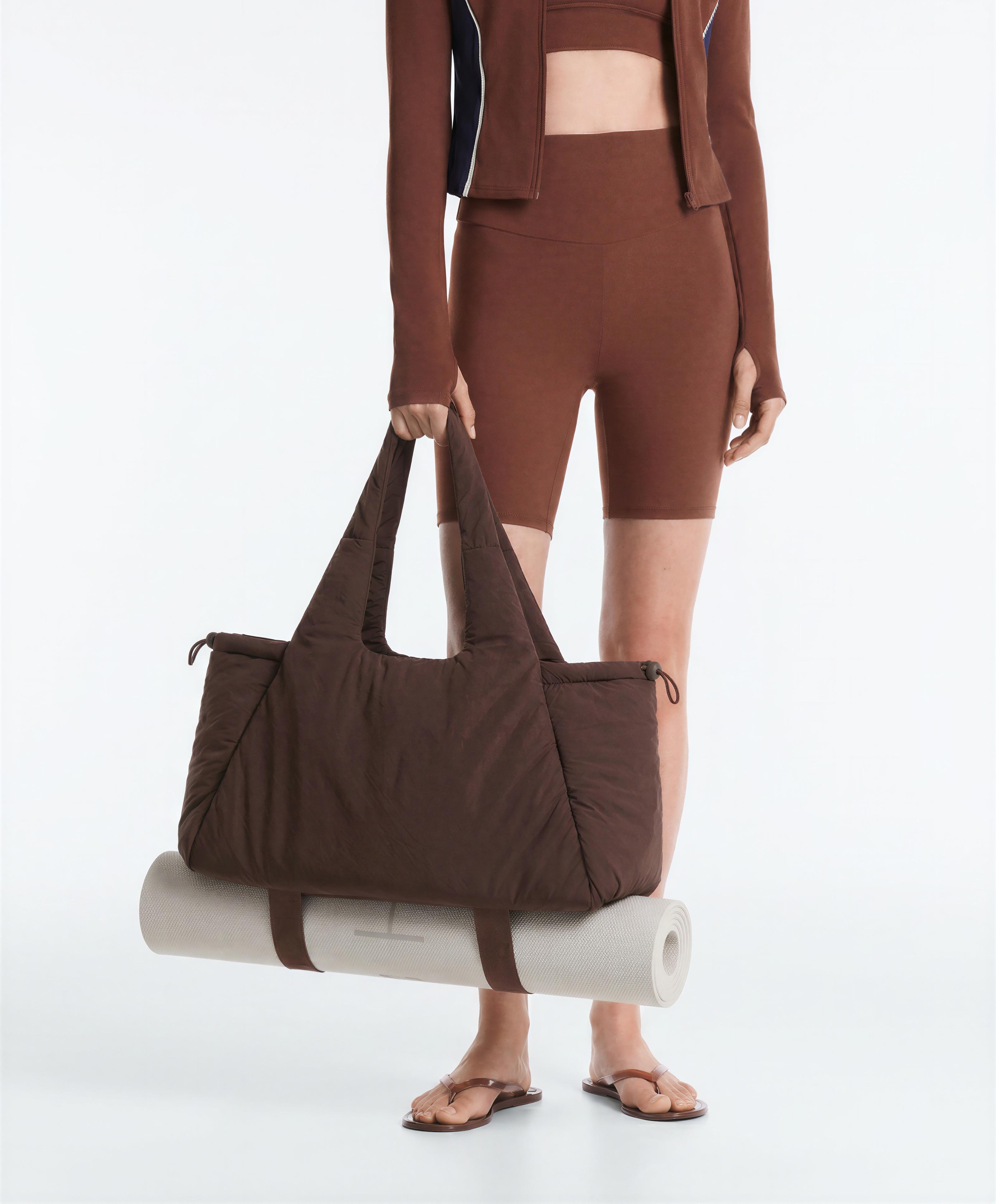 Padded sports bag — BROWN