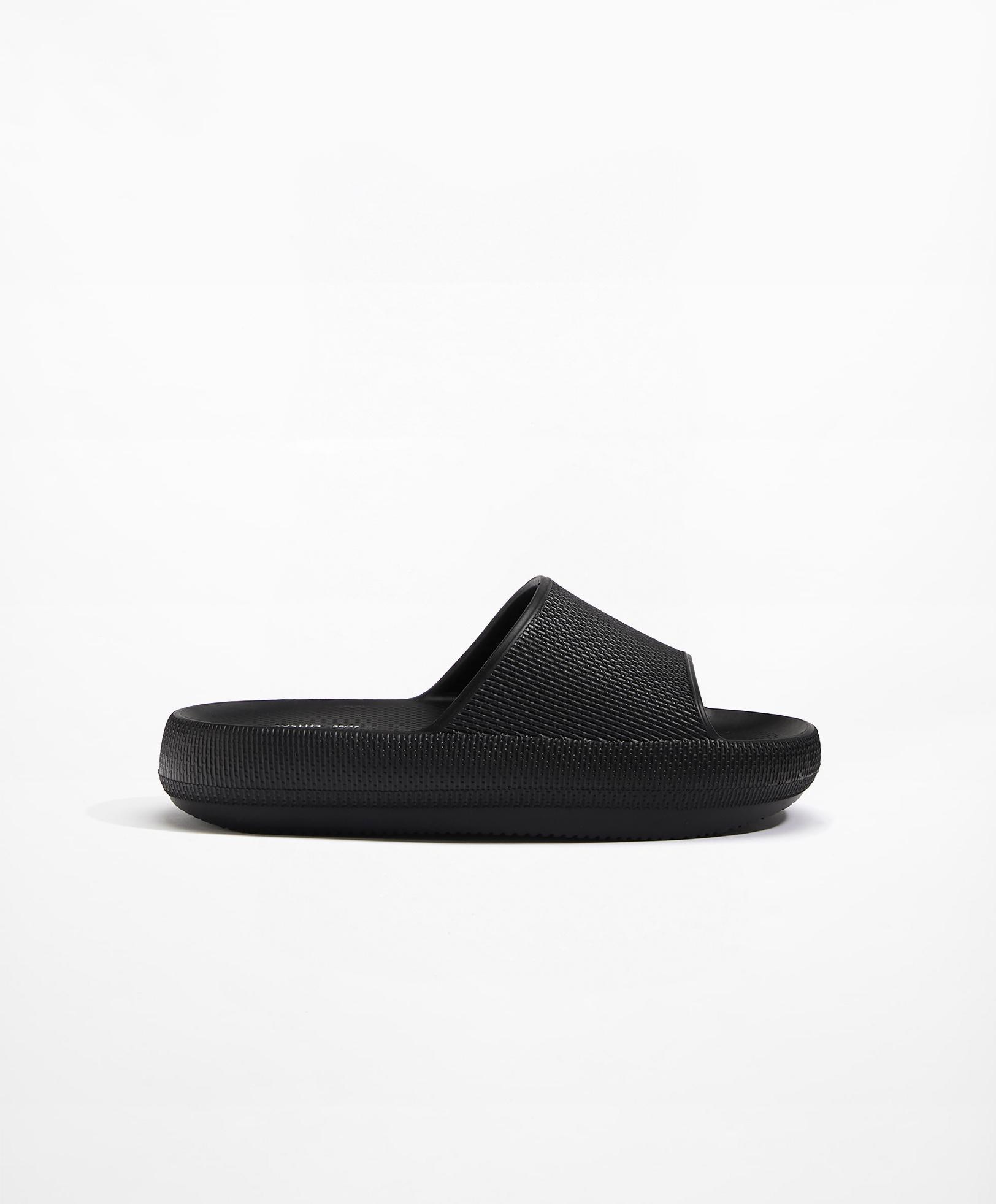 Flatform sandals