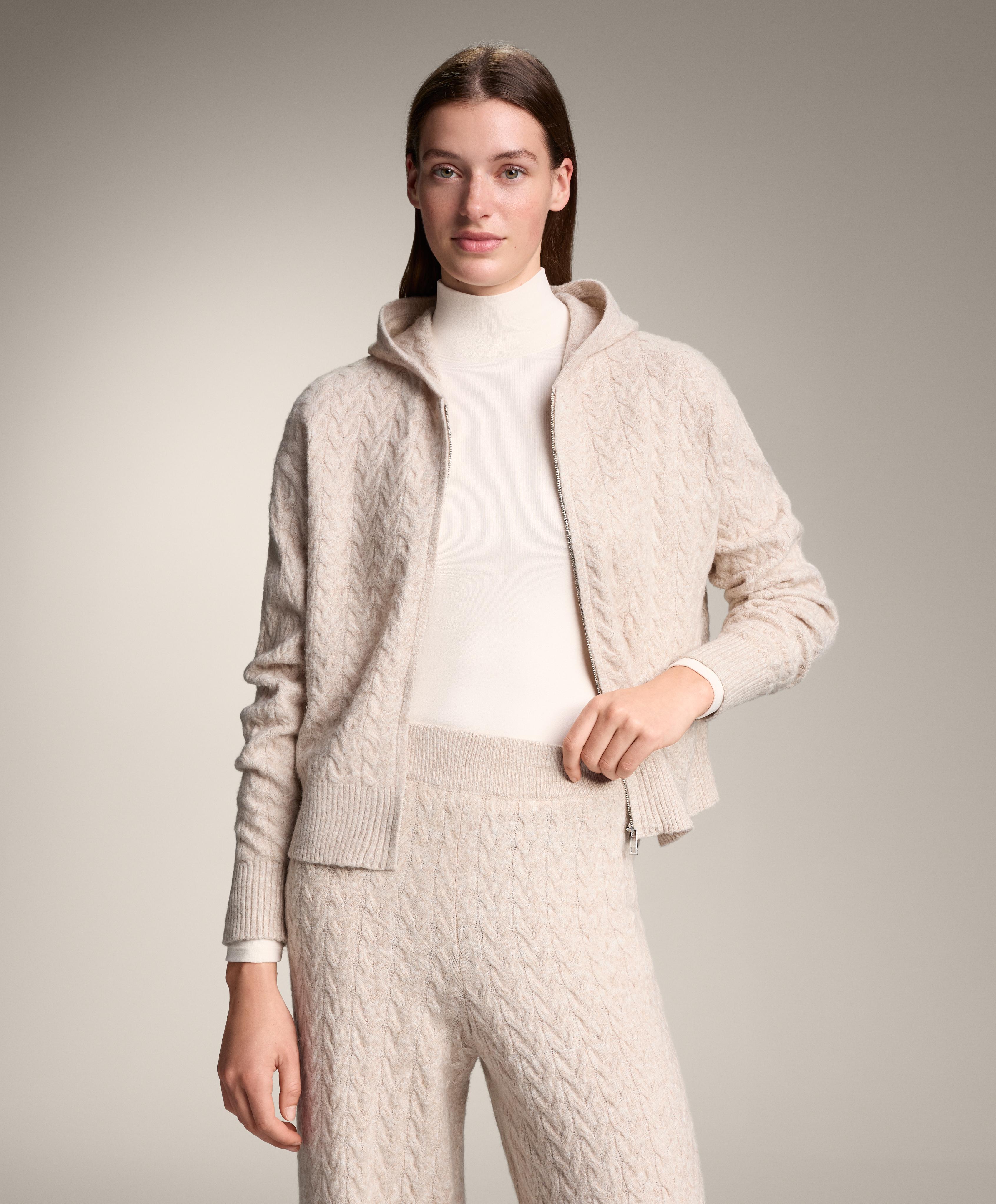 Strickjacke mit Kapuze und Zopfmuster