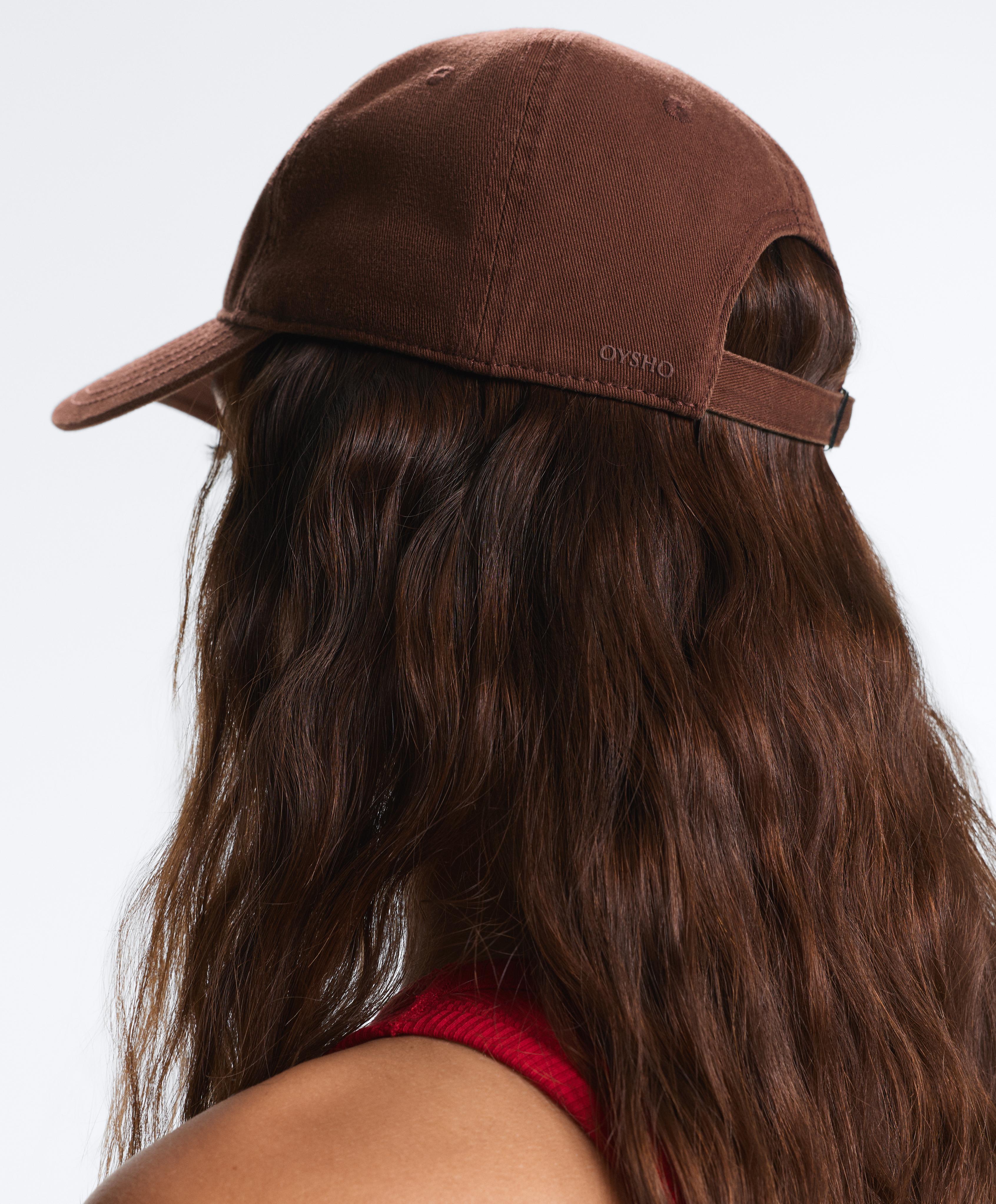 Washed-effect 100% cotton cap — BROWN