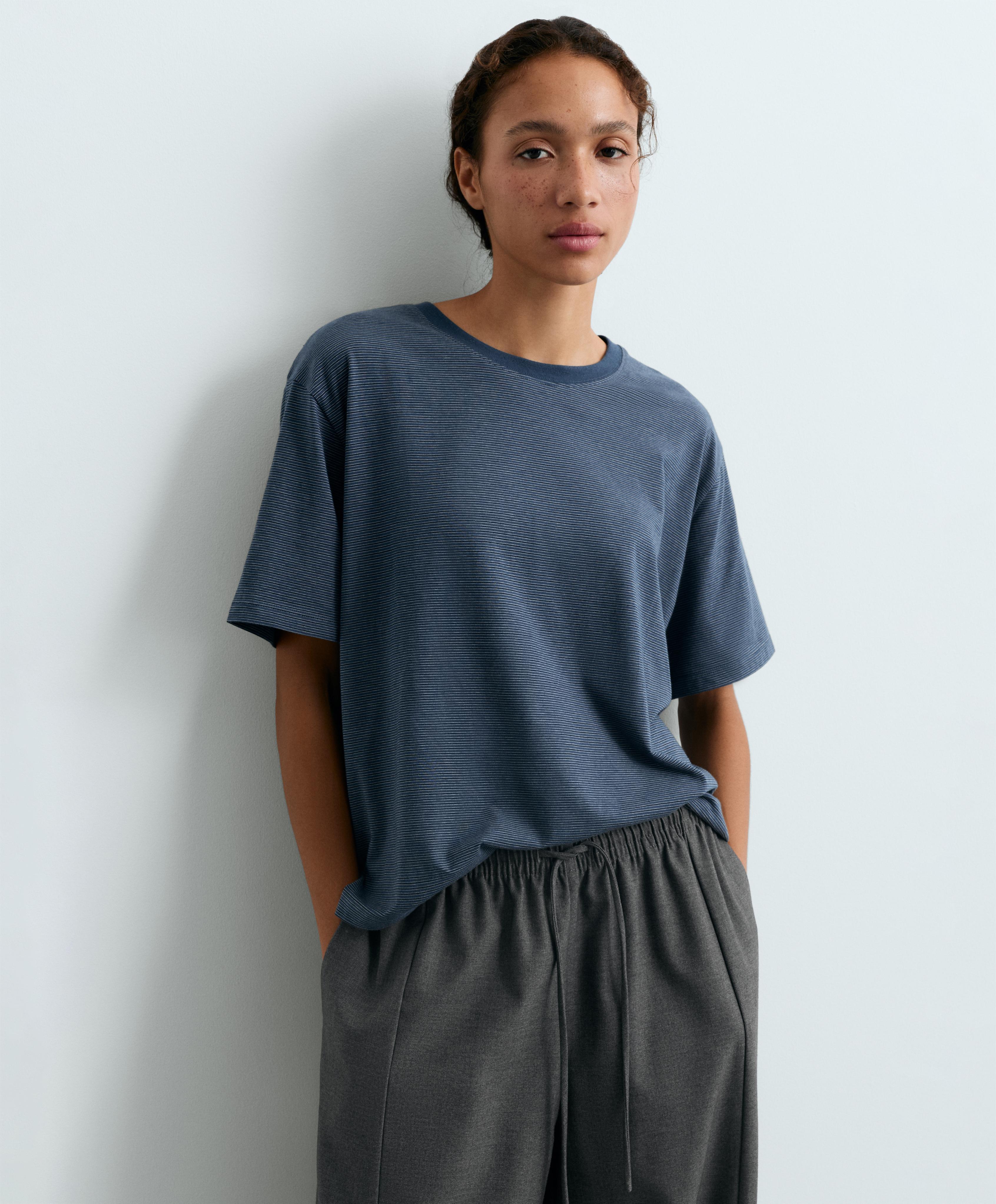 Striped boxy short-sleeved T-shirt — NAVY BLUE