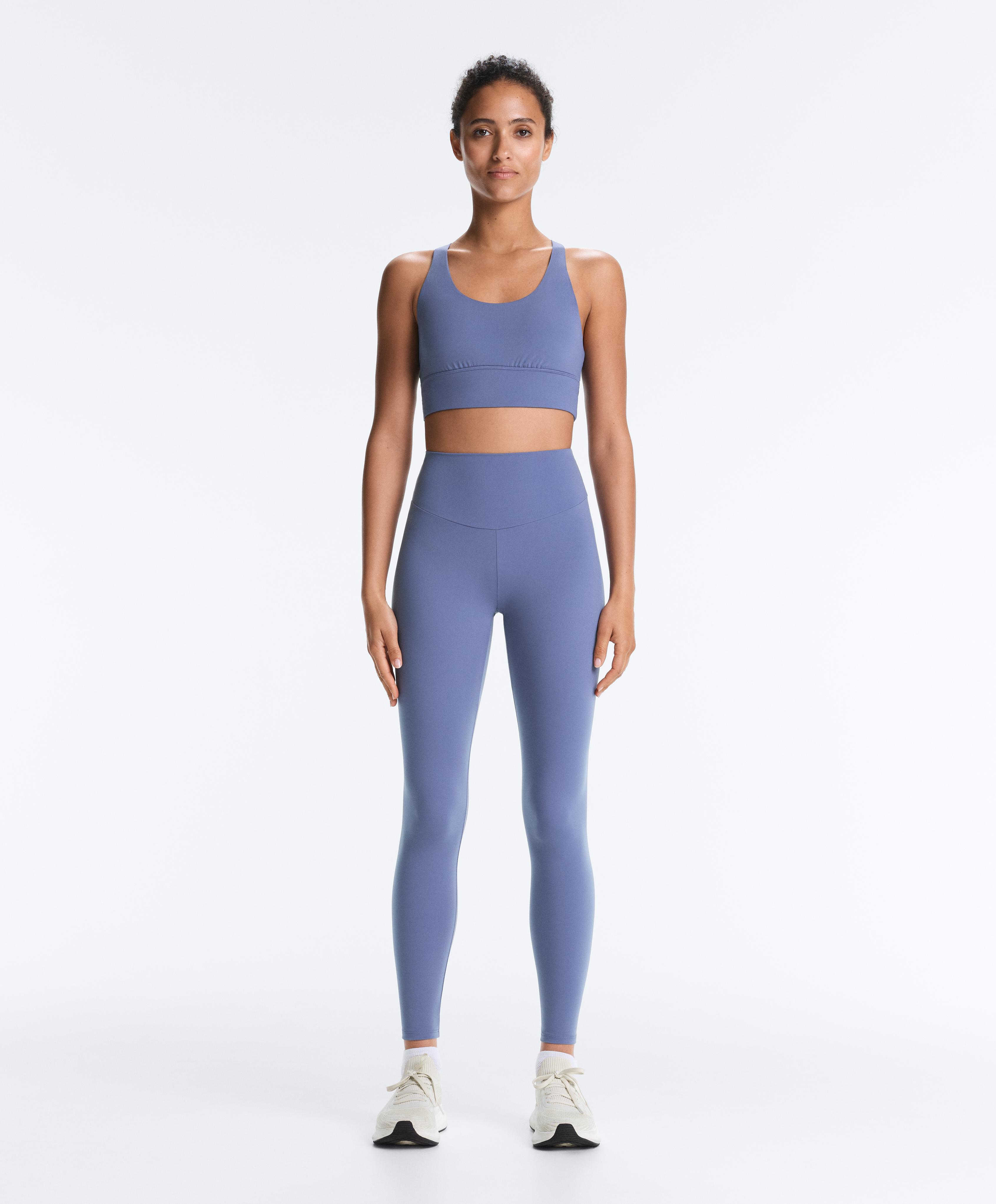 Comfortlux medium support sports bra with cups