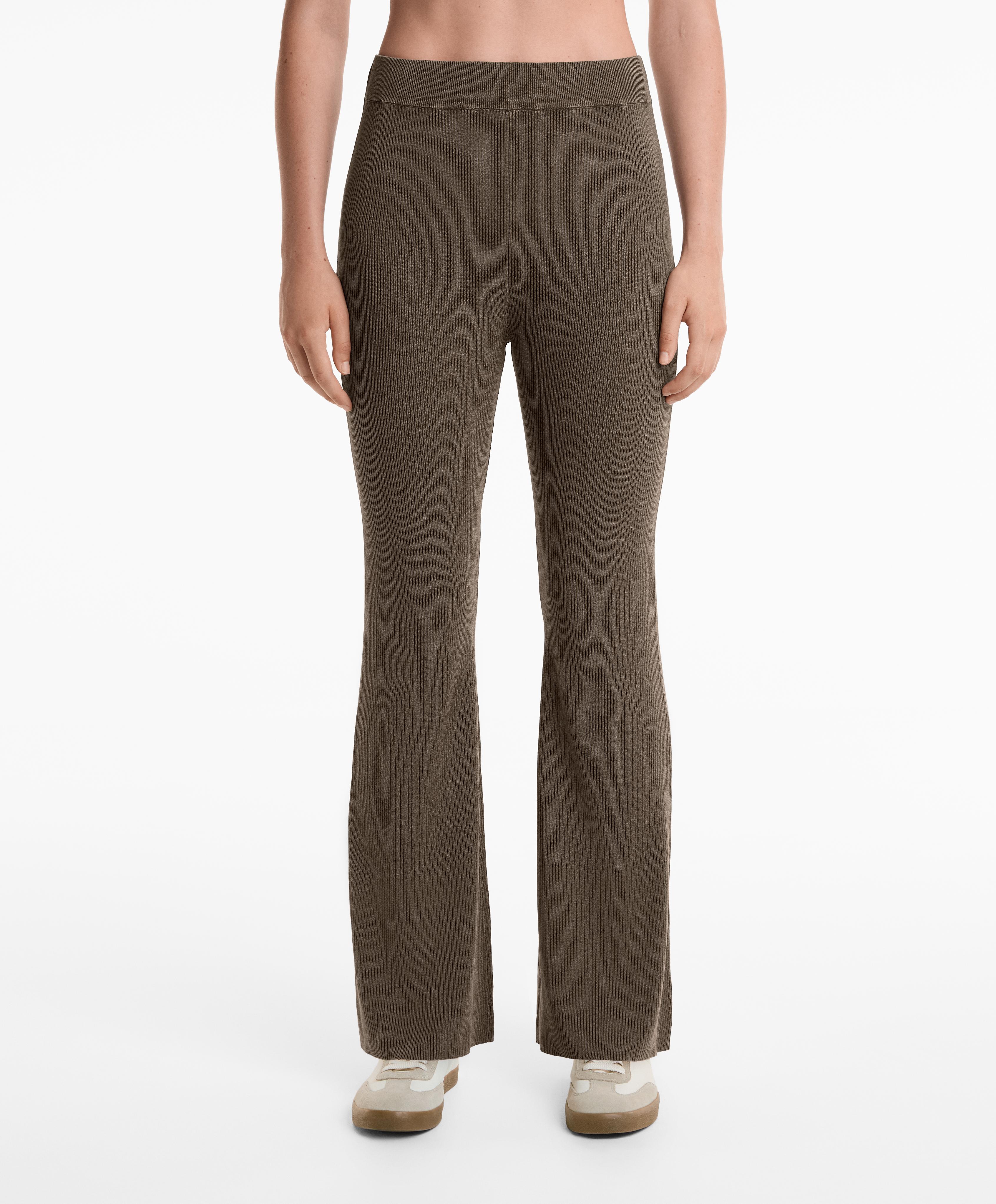 Pantalón flare punto