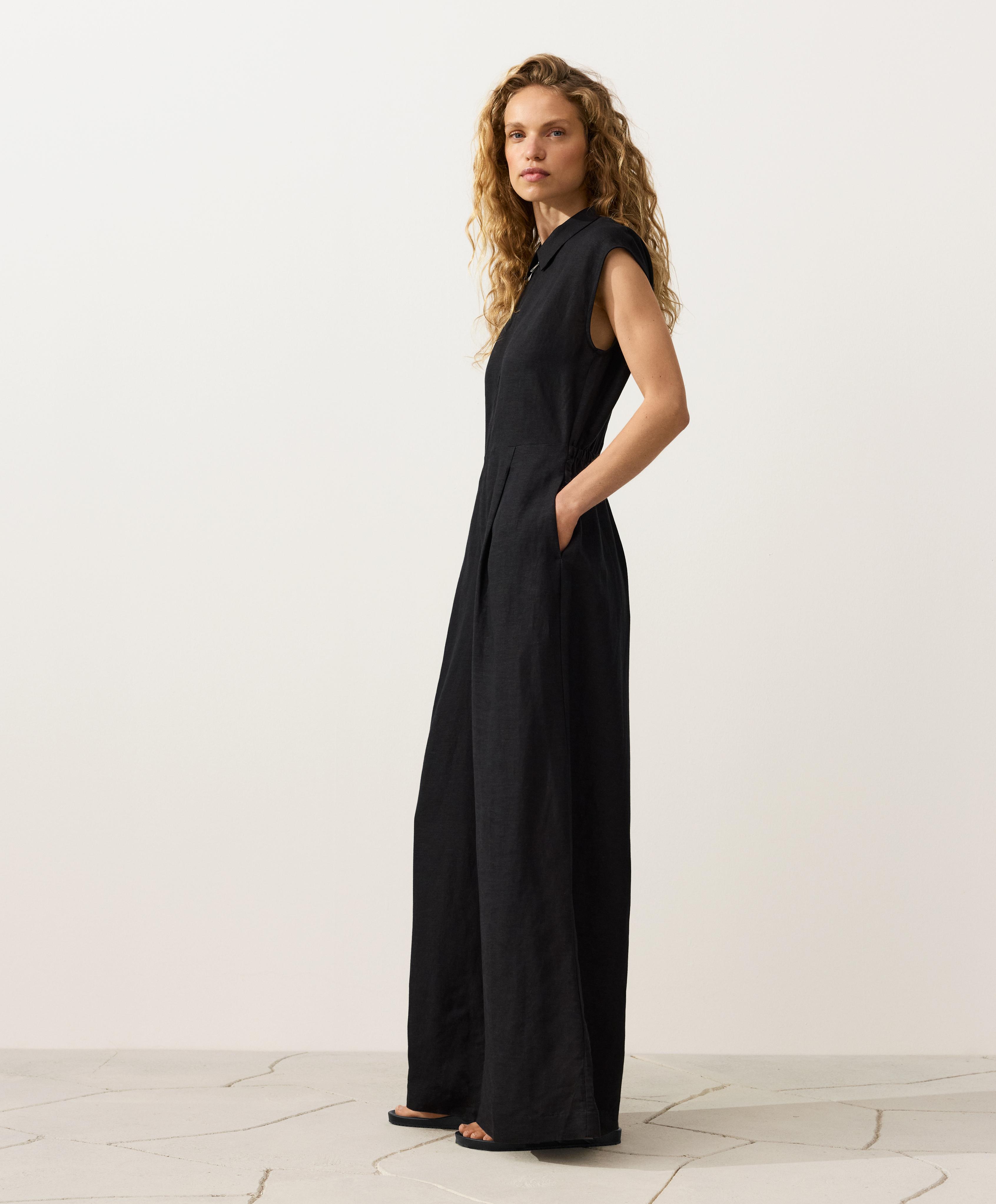 Linen long jumpsuit with lapel collar — BLACK