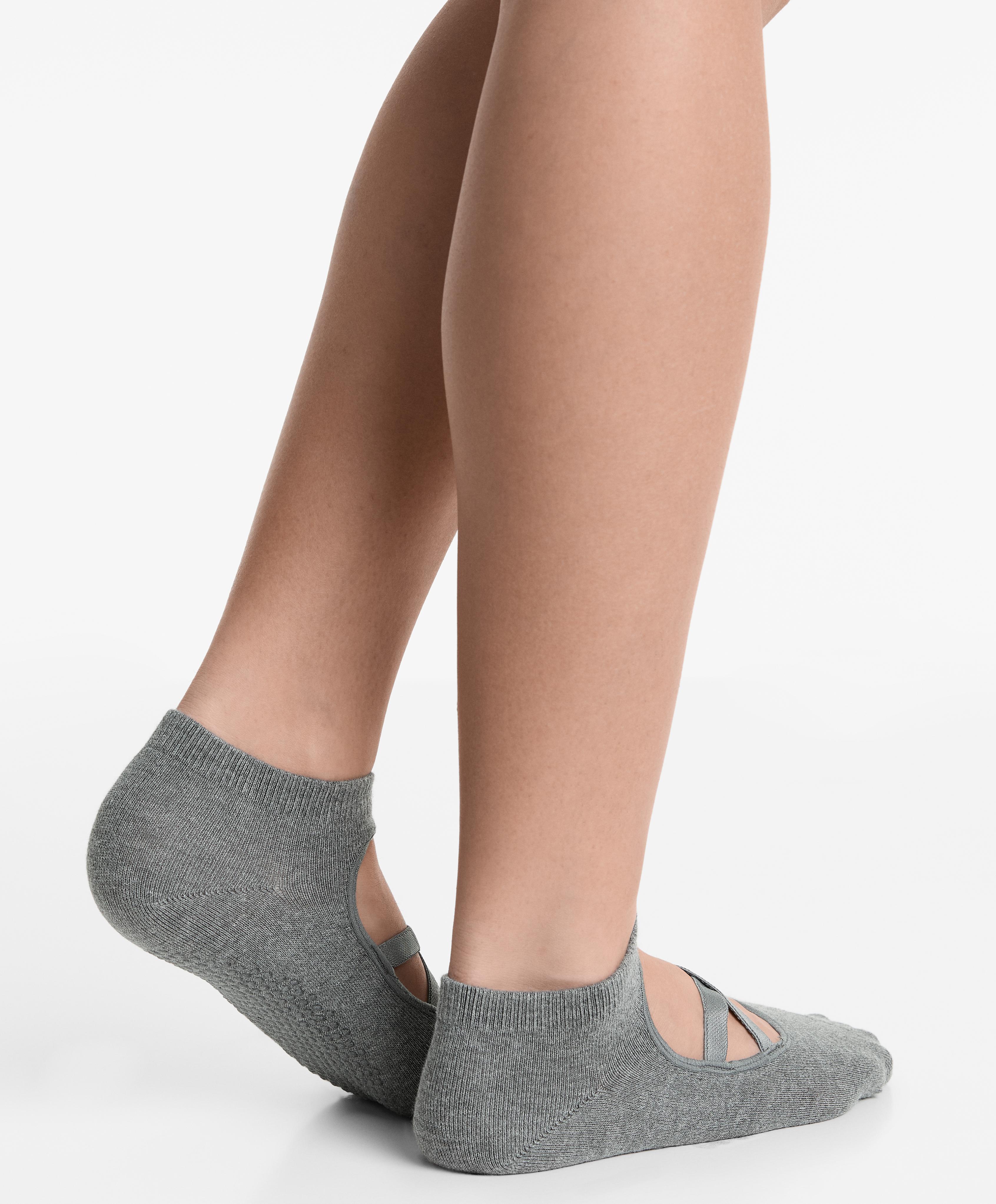 2 κάλτσες yoga και pilates με μείγμα βαμβακιού και χιαστί κορδέλες 2 κάλτσες yoga και pilates με μείγμα βαμβακιού και χιαστί κορδέλες